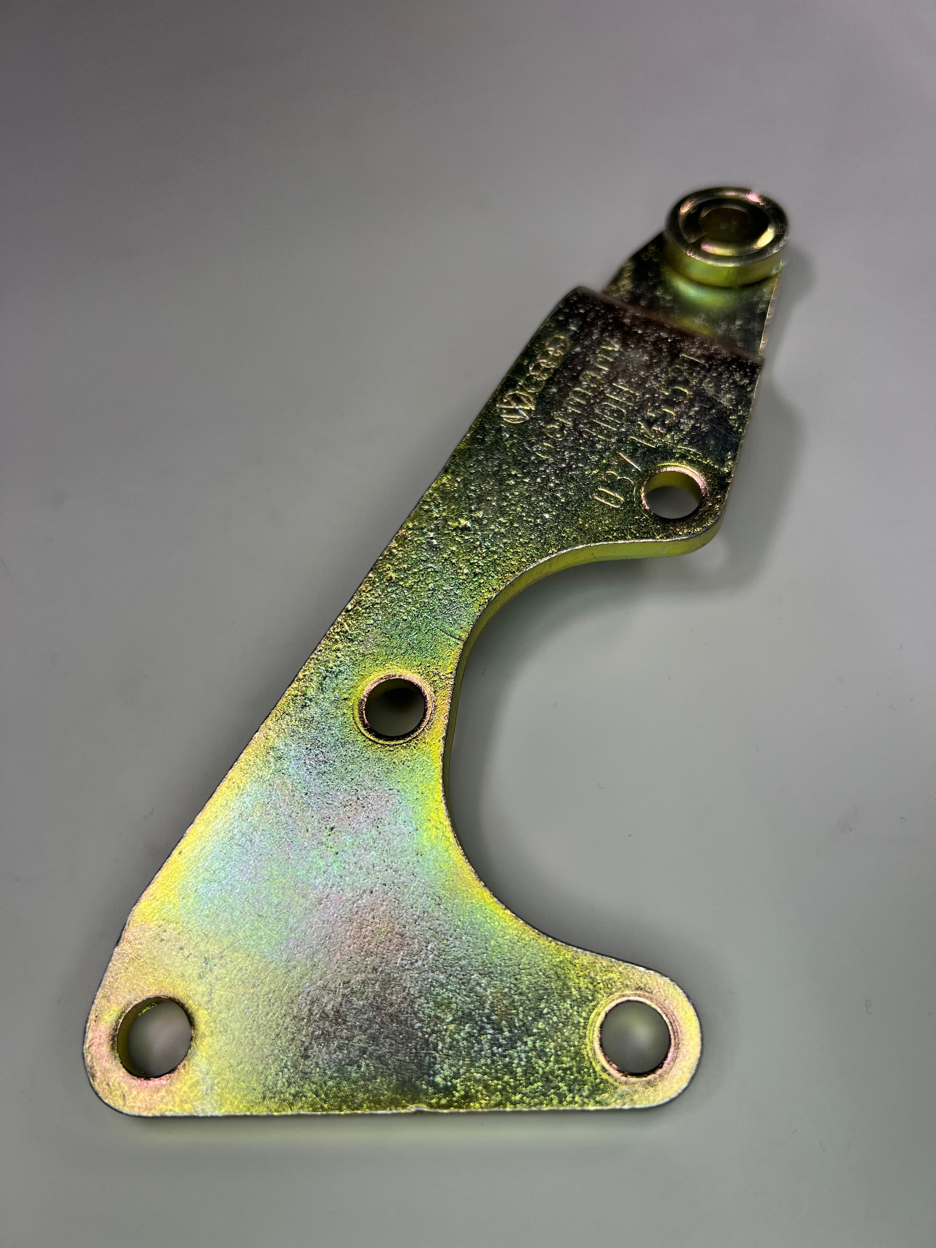 Halter für die Servopumpe Hydraulikpumpe G60 PG