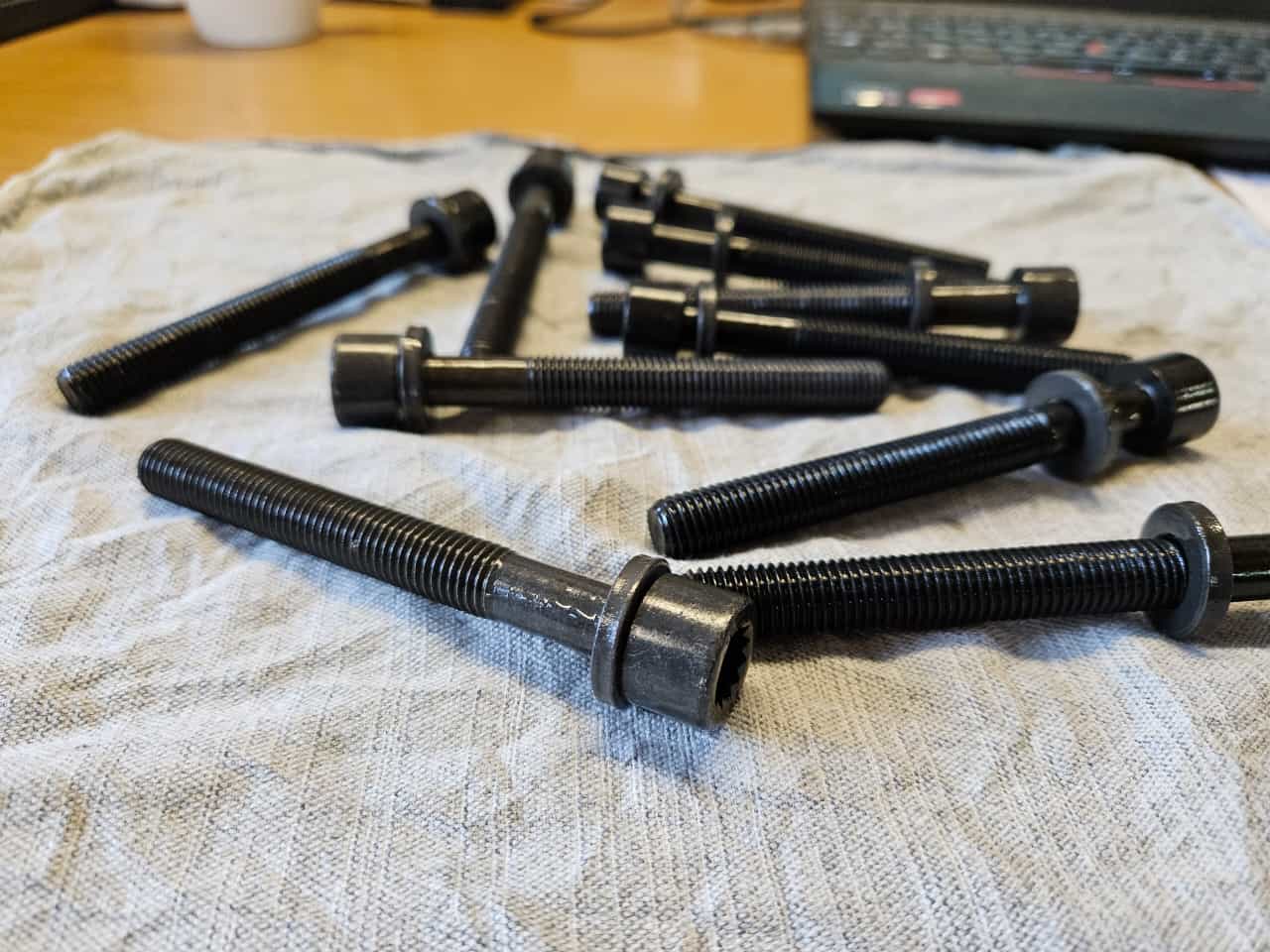Zylinderkopfschraubensatz für die G60 Motoren PG Golf Corrado Passat