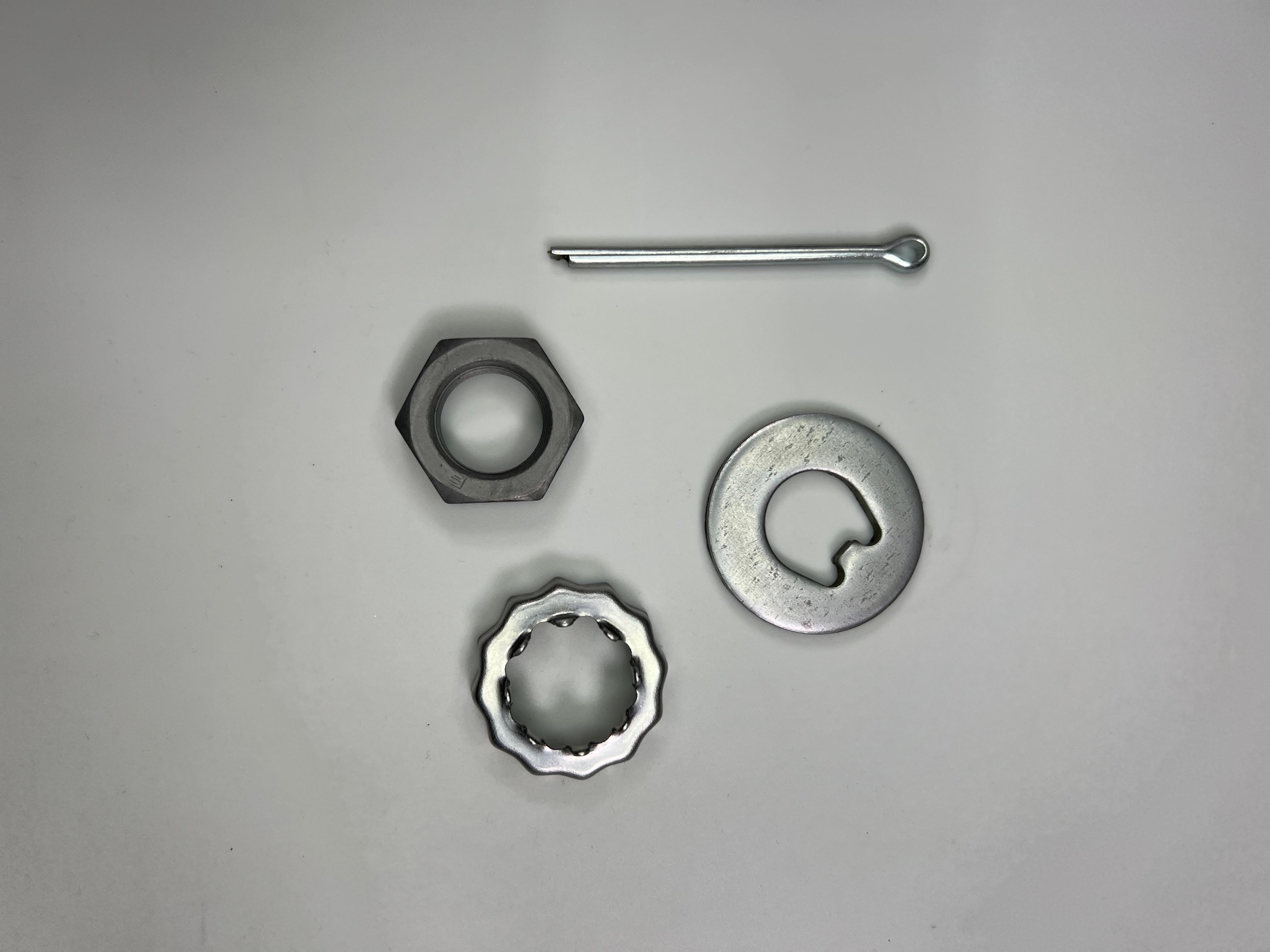 Radlagermutter mit Kronenmutter Einstellplatte Druckplatte und Splint für die Trommelbremse
