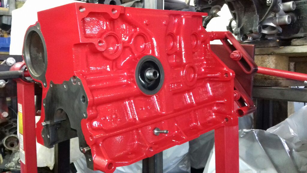 Lack für den Motorblock  in schwarz,rot,silber oder gelb mit Grundierung und Klarlack