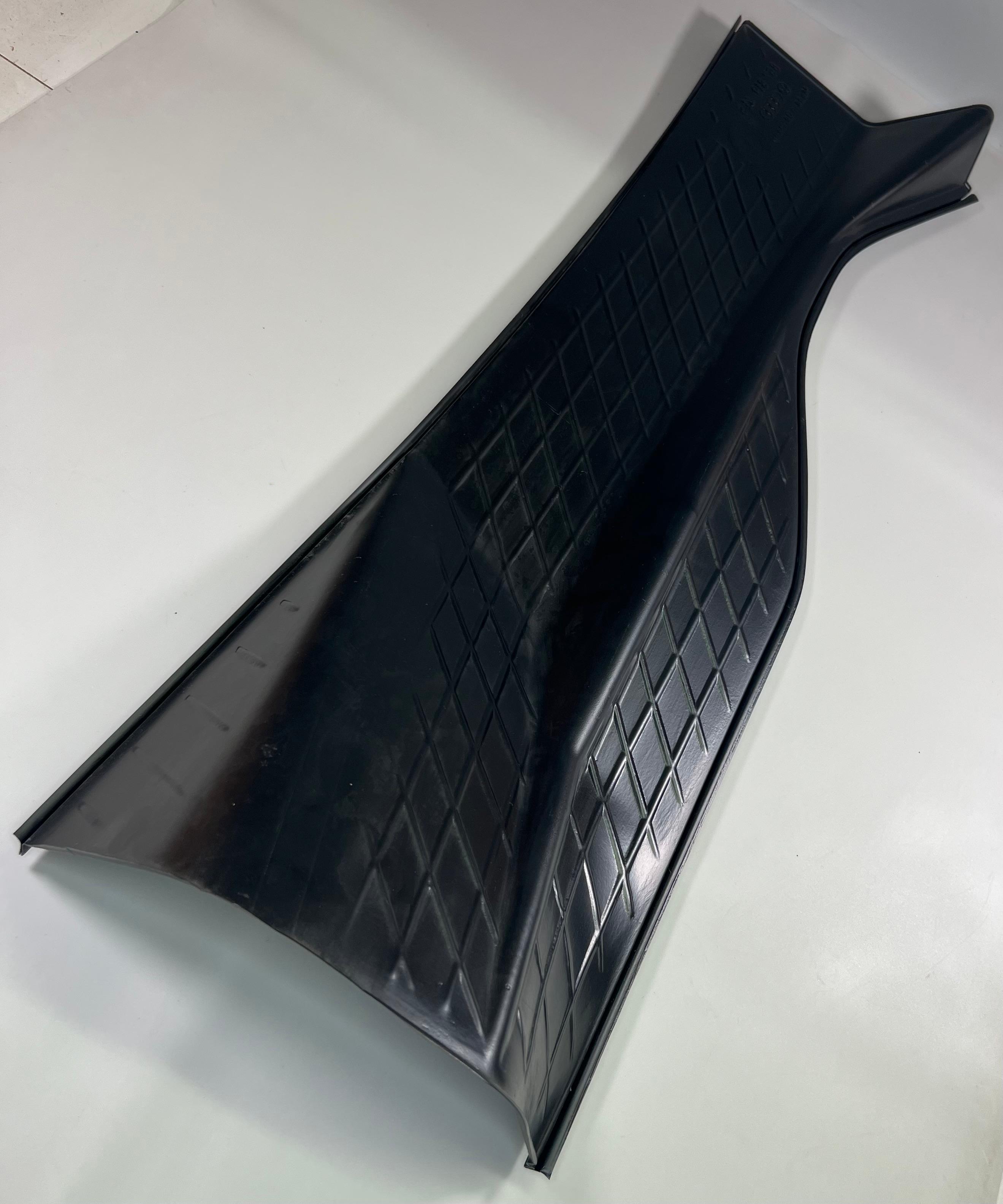 Wasserkastenabdeckung Windlauf für Polo 86C