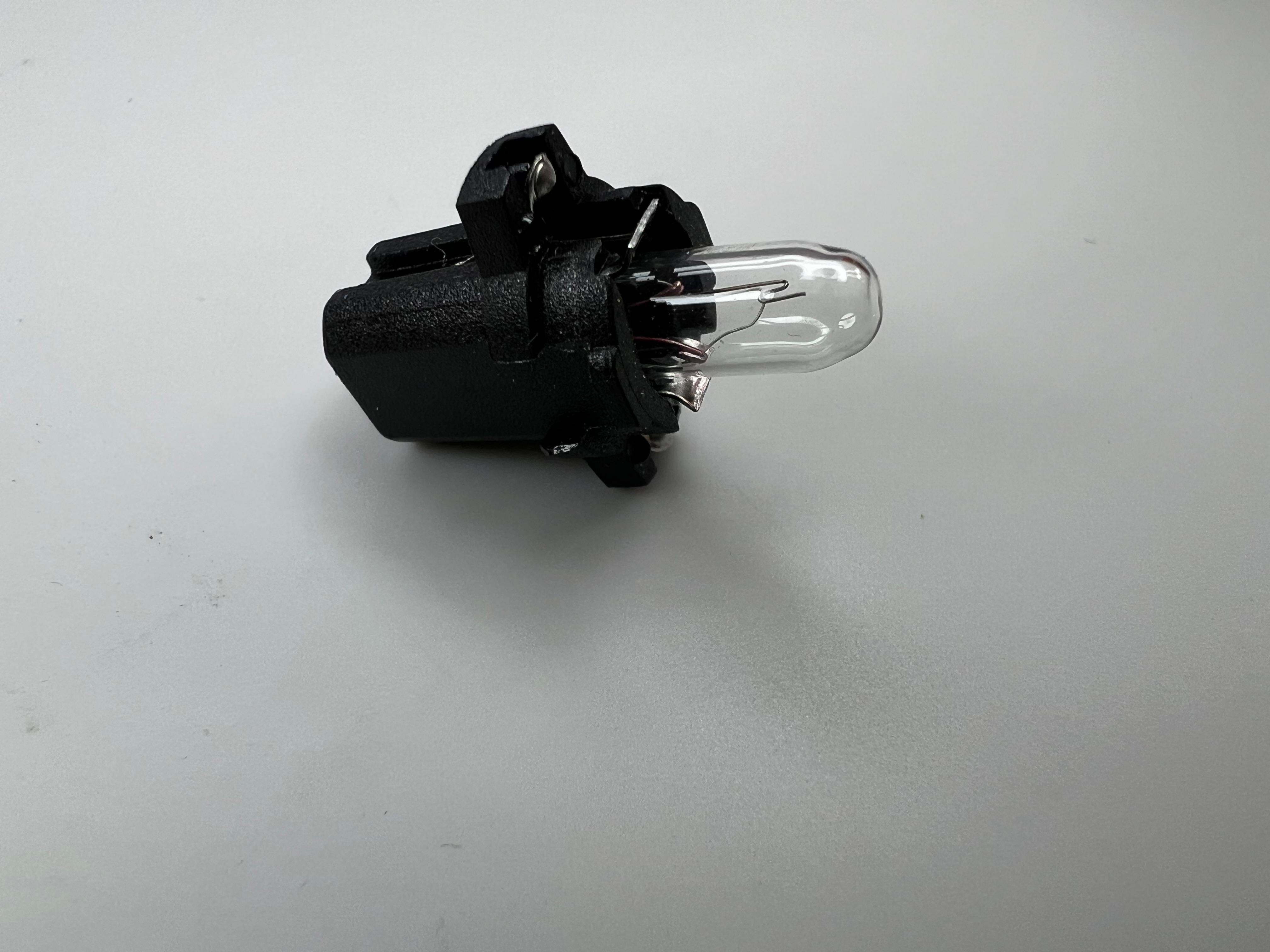 Beleuchtung Leuchtmittel Birne für das Kombiinstrument Polo Golf Corrado Spannung: 12V und 1,2W