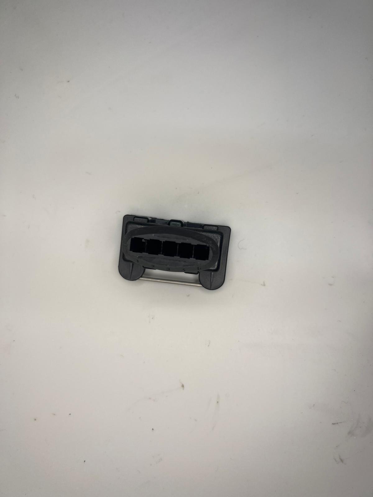 Stecker für den Luftmengenmesser Polo G40 GT 3F NZ