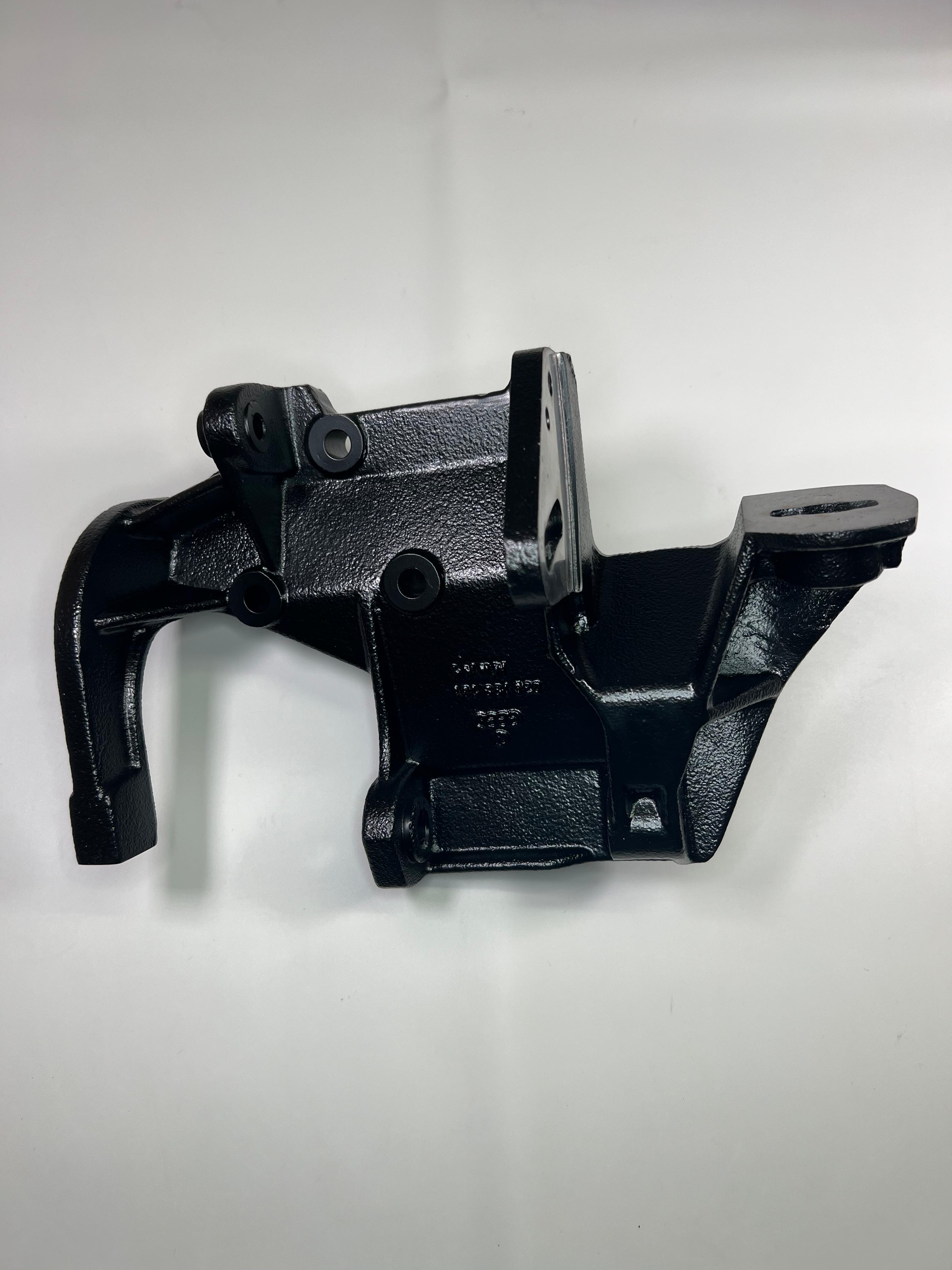Halter für G40 oder G60 Lader im Polo G40 mit 3 Befestigungsschrauben