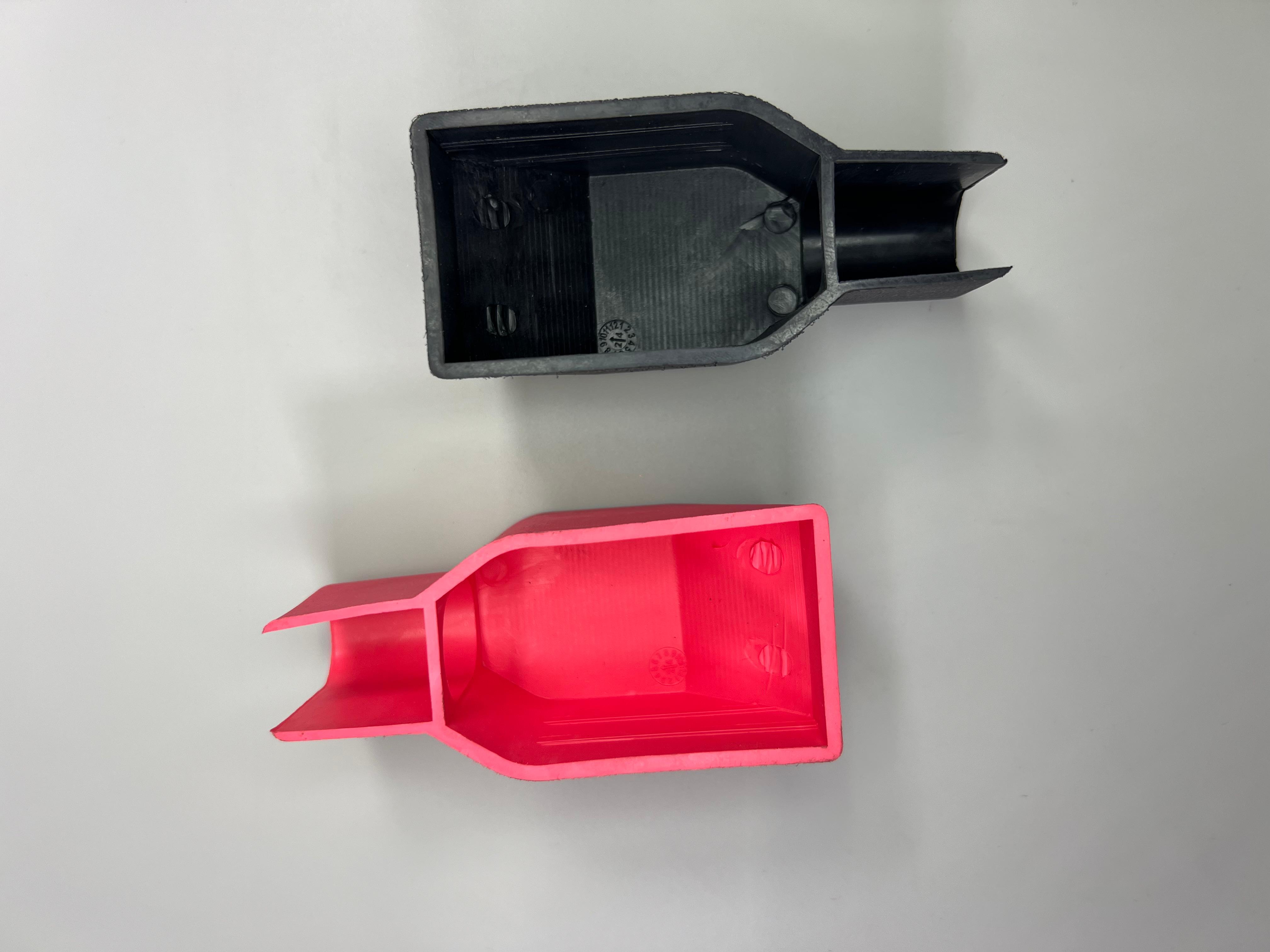 Abdeckung, Batteriepolklemme Schwarz und Rot für Plus und Minus Polklemmen