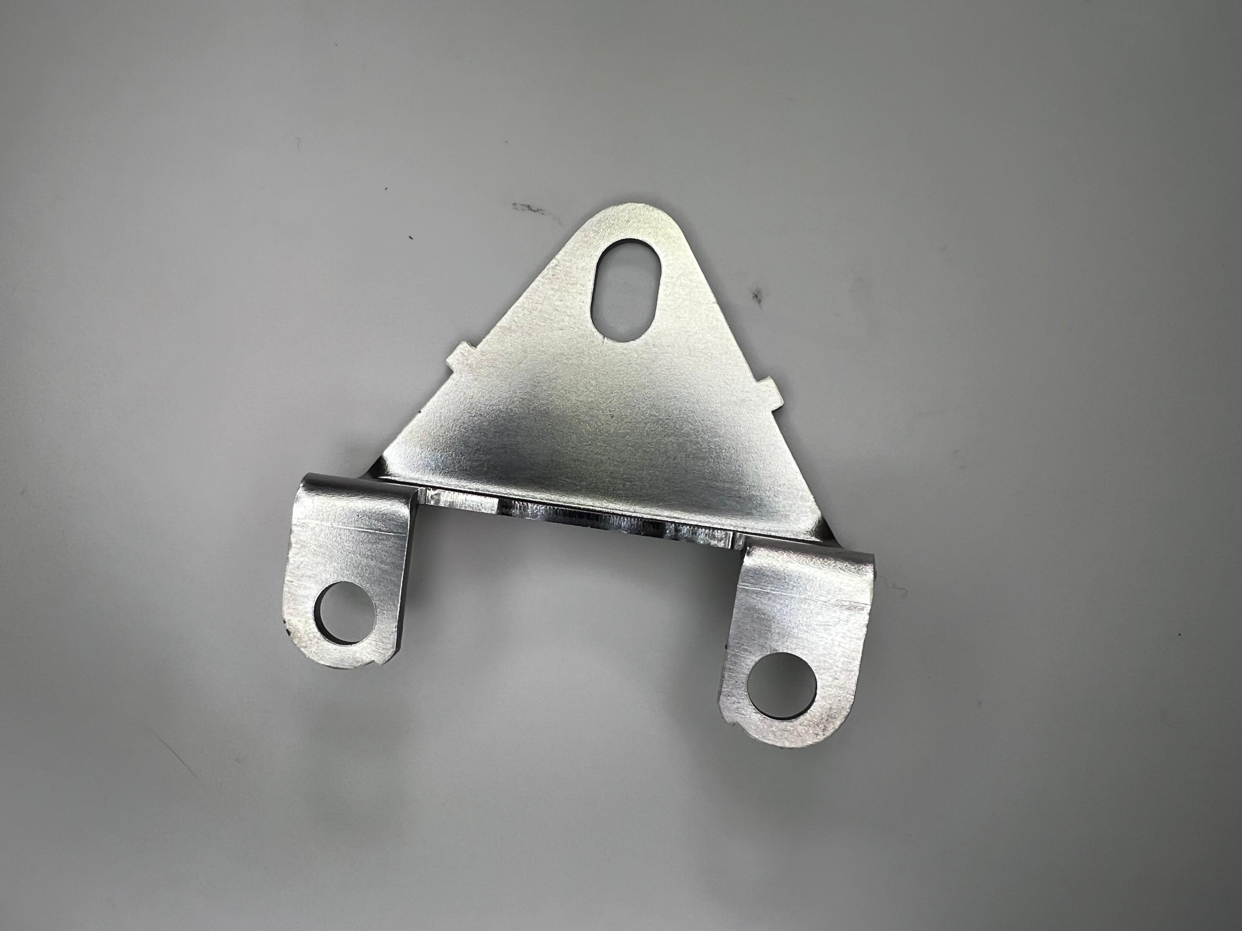 Stütze Halter am Benzindruckregler Kraftstoffdruckregler VW G60  Original Teilenummer : 037 133 337