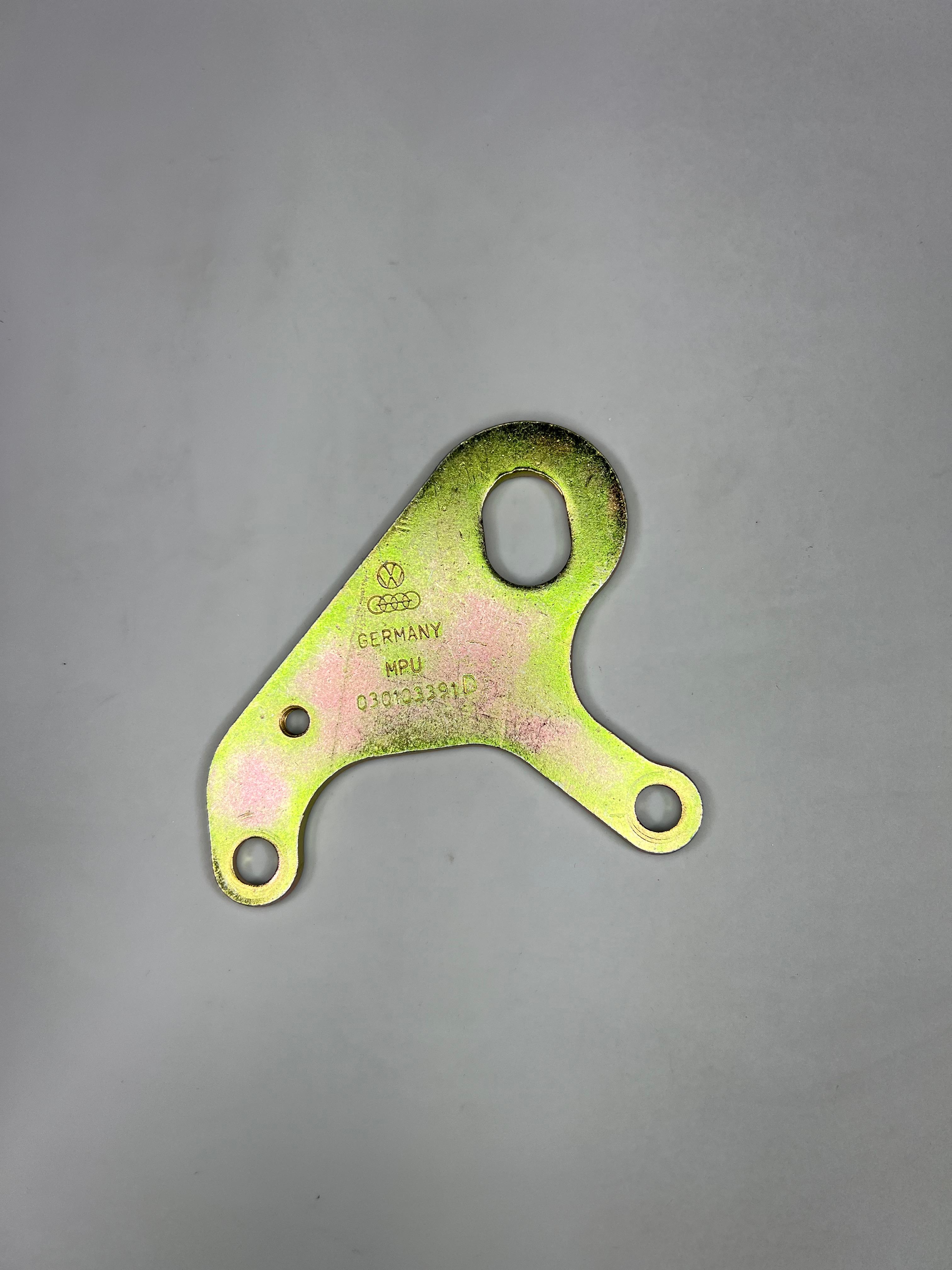 Halter am Polo Hydrostößel Zylinderkopf   Original Nummer : 030 103 391 D