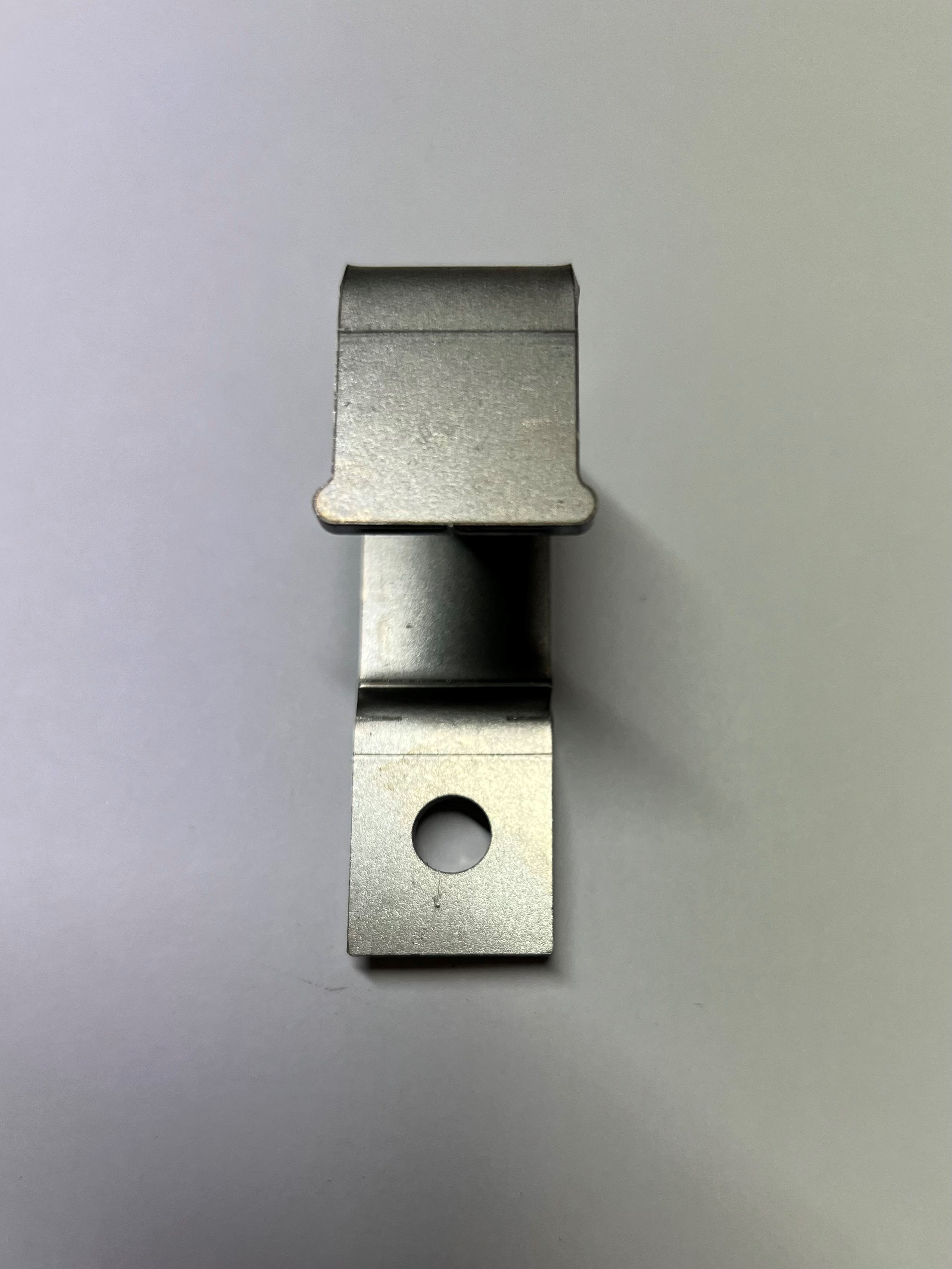 Halter vom Leerlaufsteller , Leerlaufregelventil  G60 PG Original Teilenummer 037 133 446 F