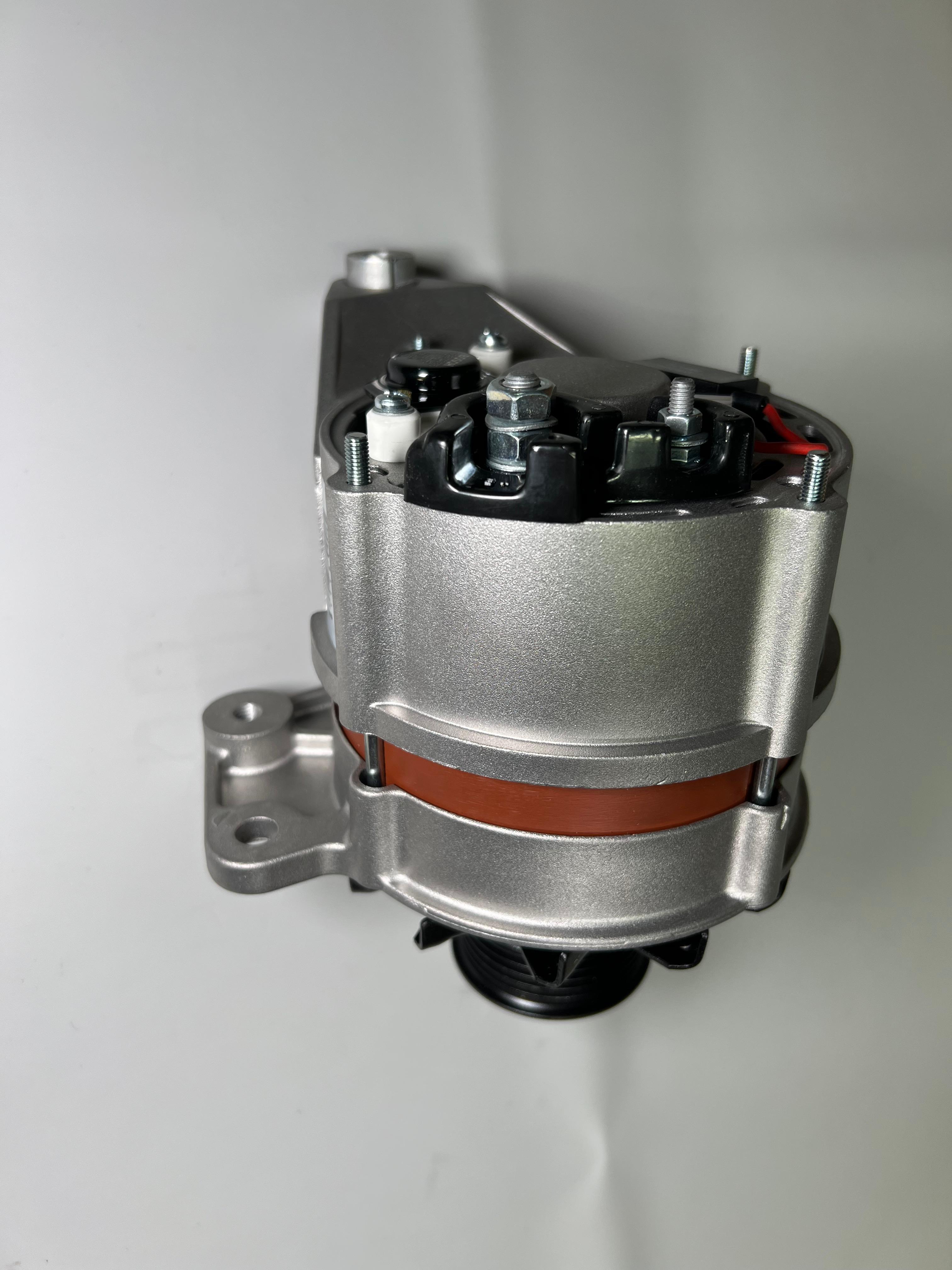 Generator für die G60 Motoren, Golf, Passat, Corrado mit 65 Ampère