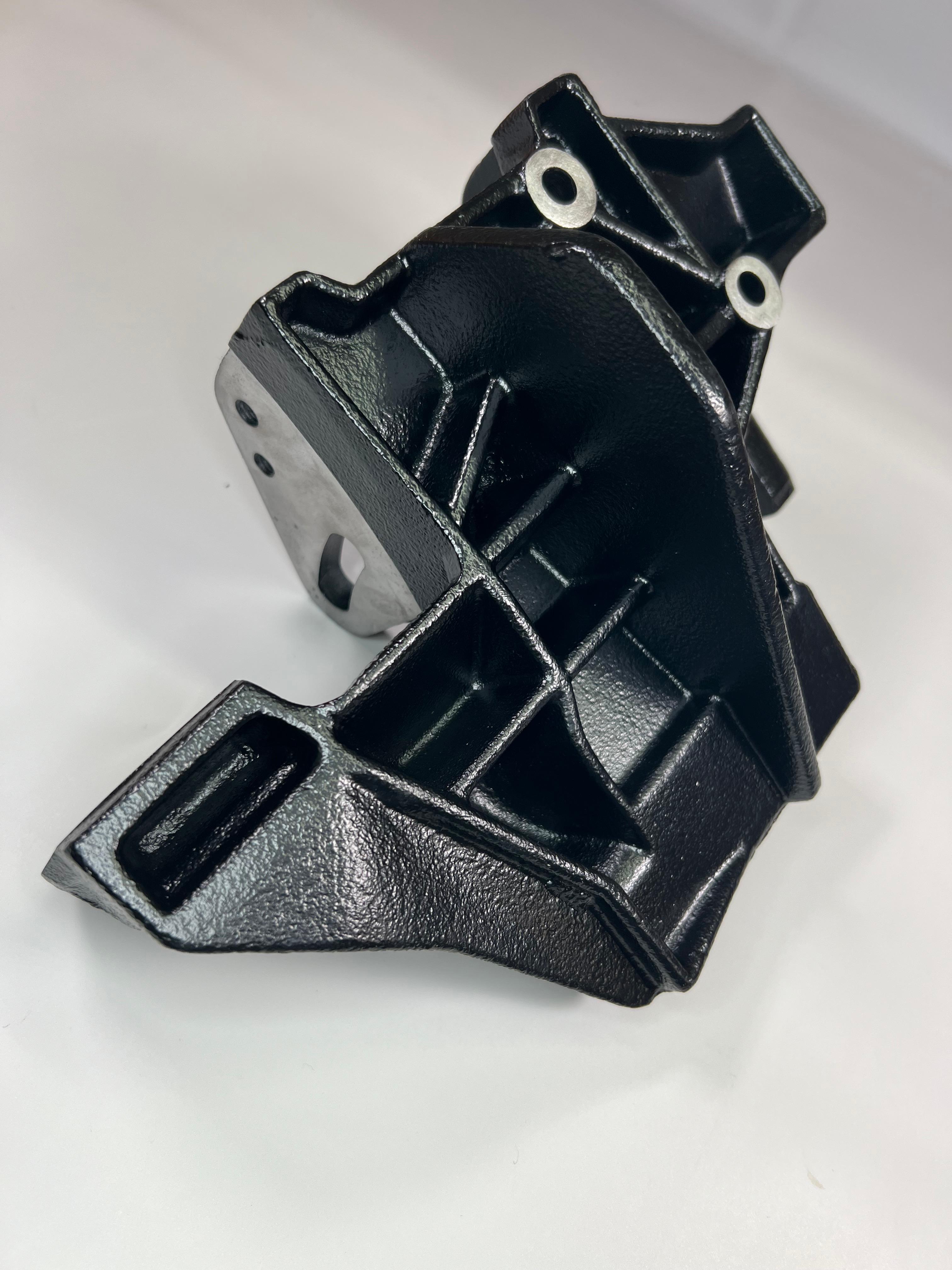 Halter für G40 oder G60 Lader im Polo G40 mit 3 Befestigungsschrauben