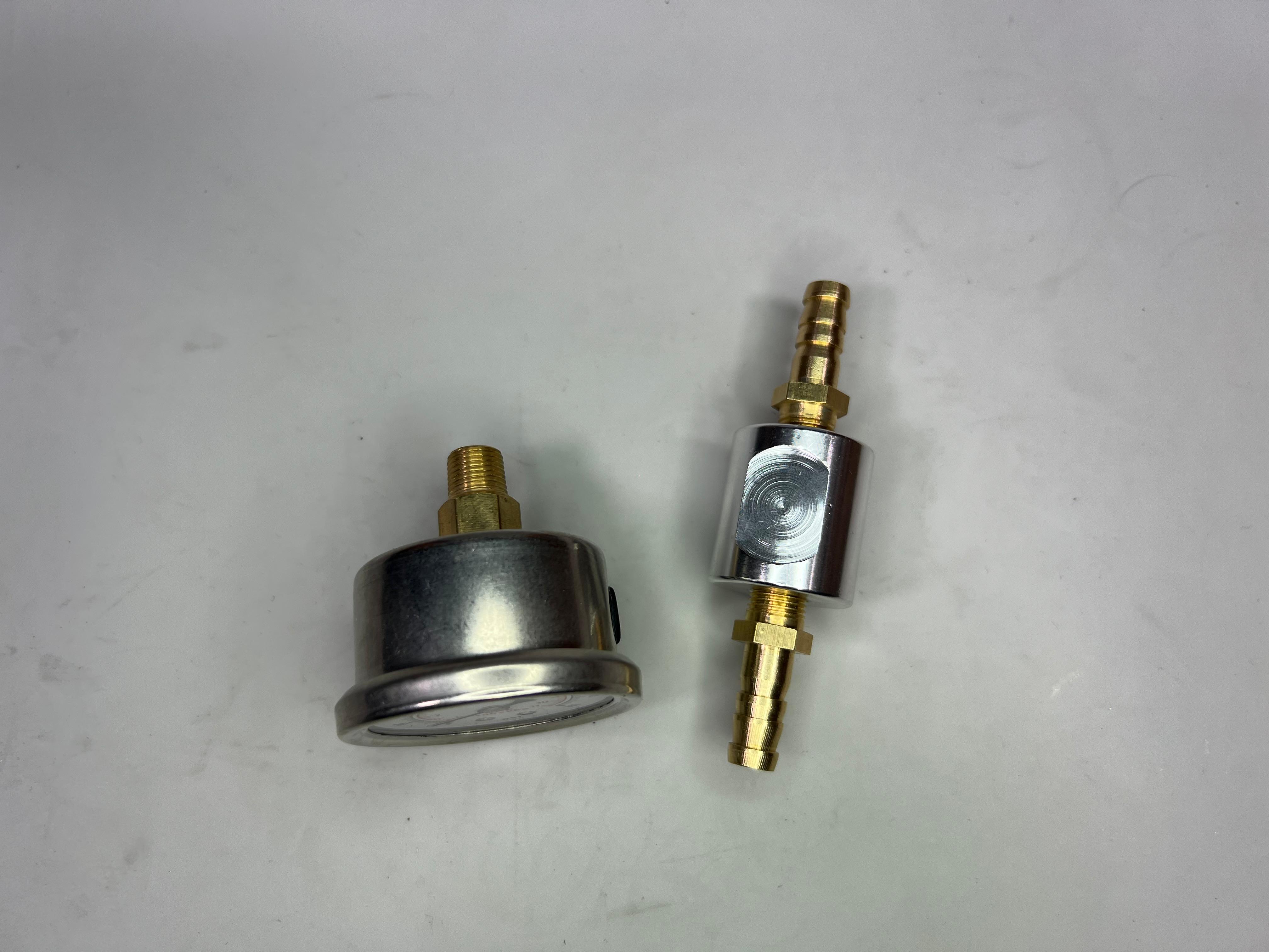Kraftstoff Druckanzeige von 0 bis 8/11 bar mit passendem Adapter