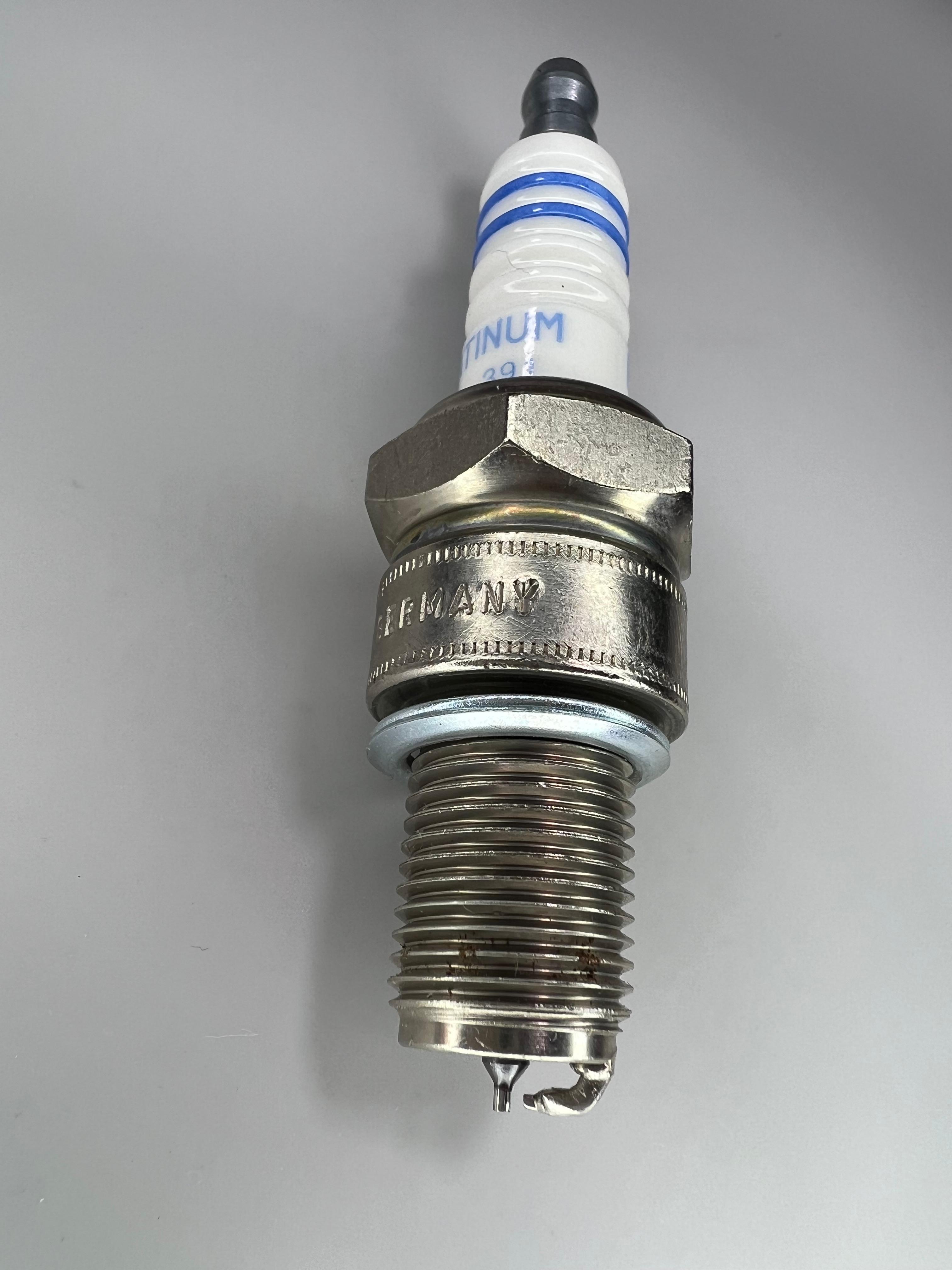 Motorsport Zündkerzen für Polo G40 bis 2bar Ladedruck W4DP0 von Röttele Racing