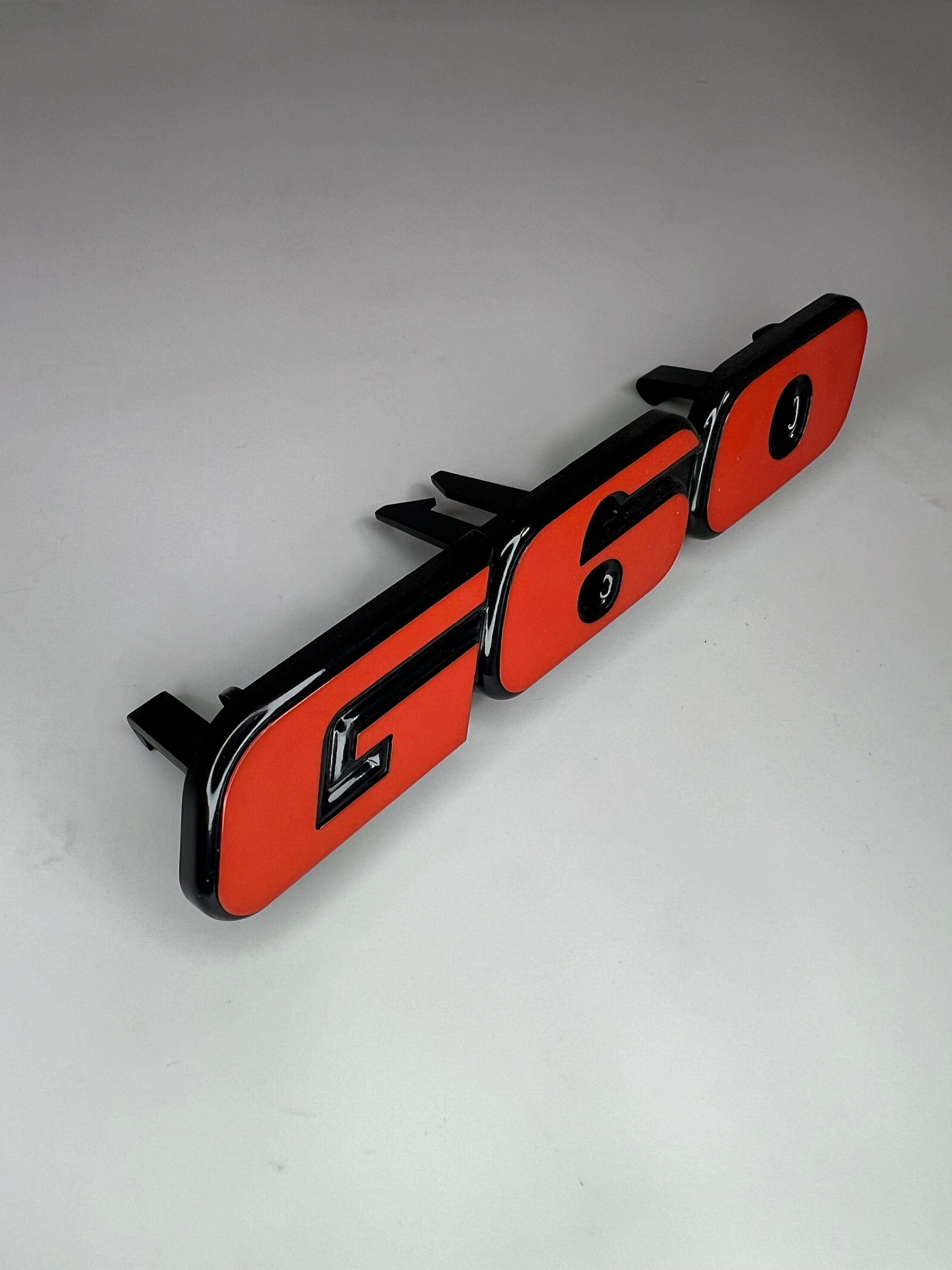 Emblem für den G60 Kühlergrill aus Kunststoff für Passat 35i Corrado Golf II 19E in der Farbe  rot