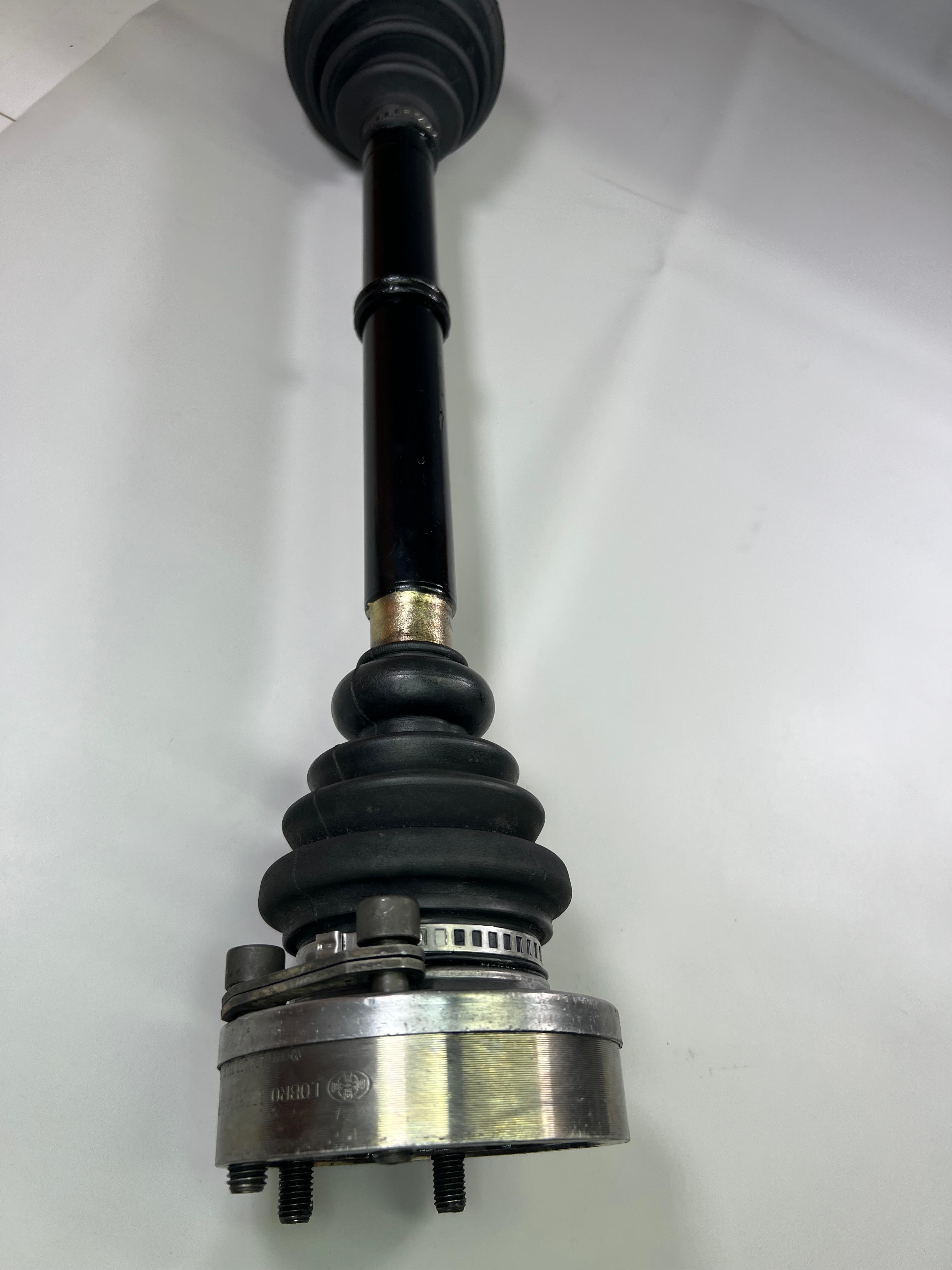 Antriebswelle kurz Golf 1 Vento Caddy Audi mit 020 oder 02A Getriebe