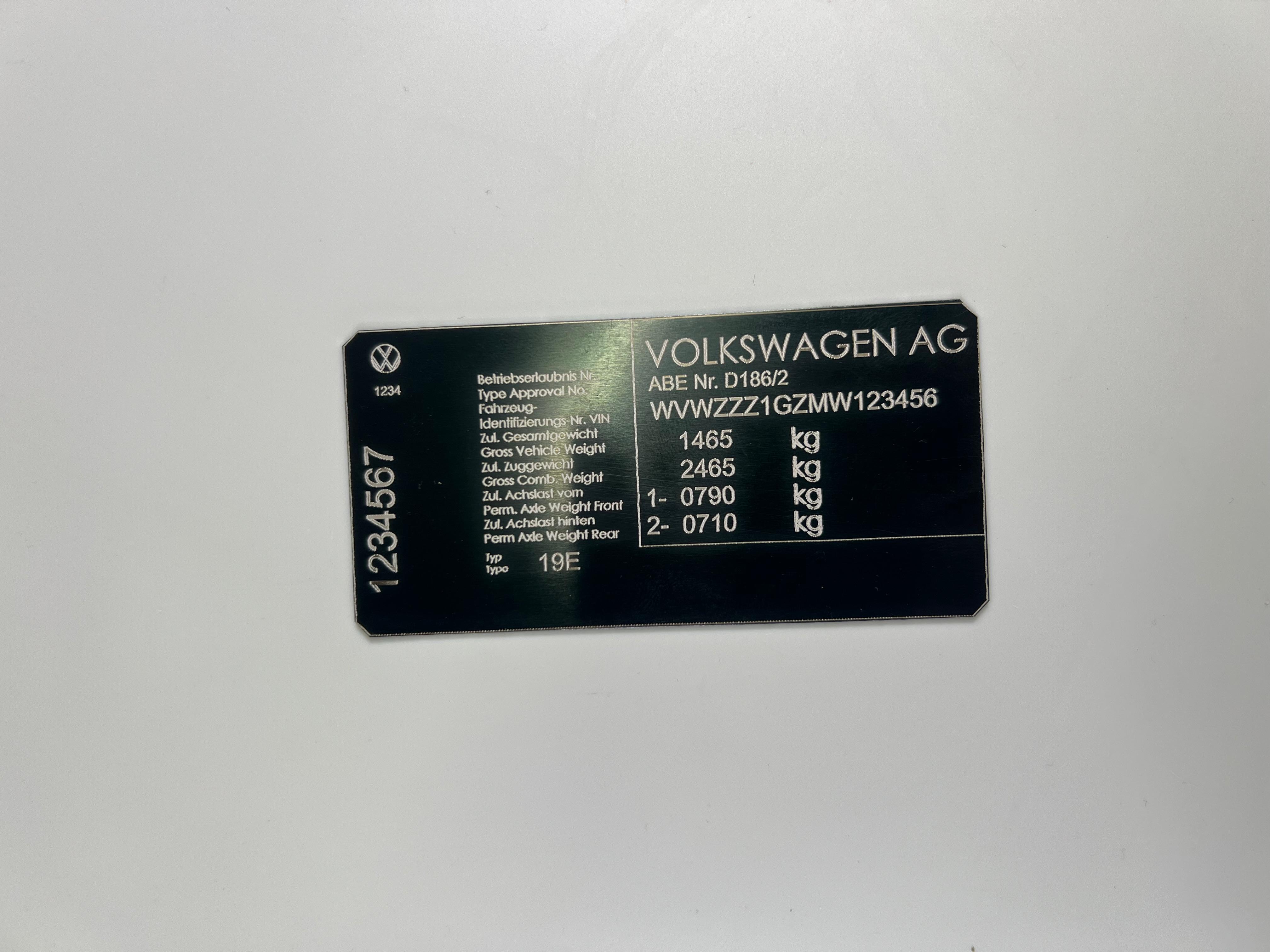 Typenschild für den Motorraum für Volkswagen Modelle