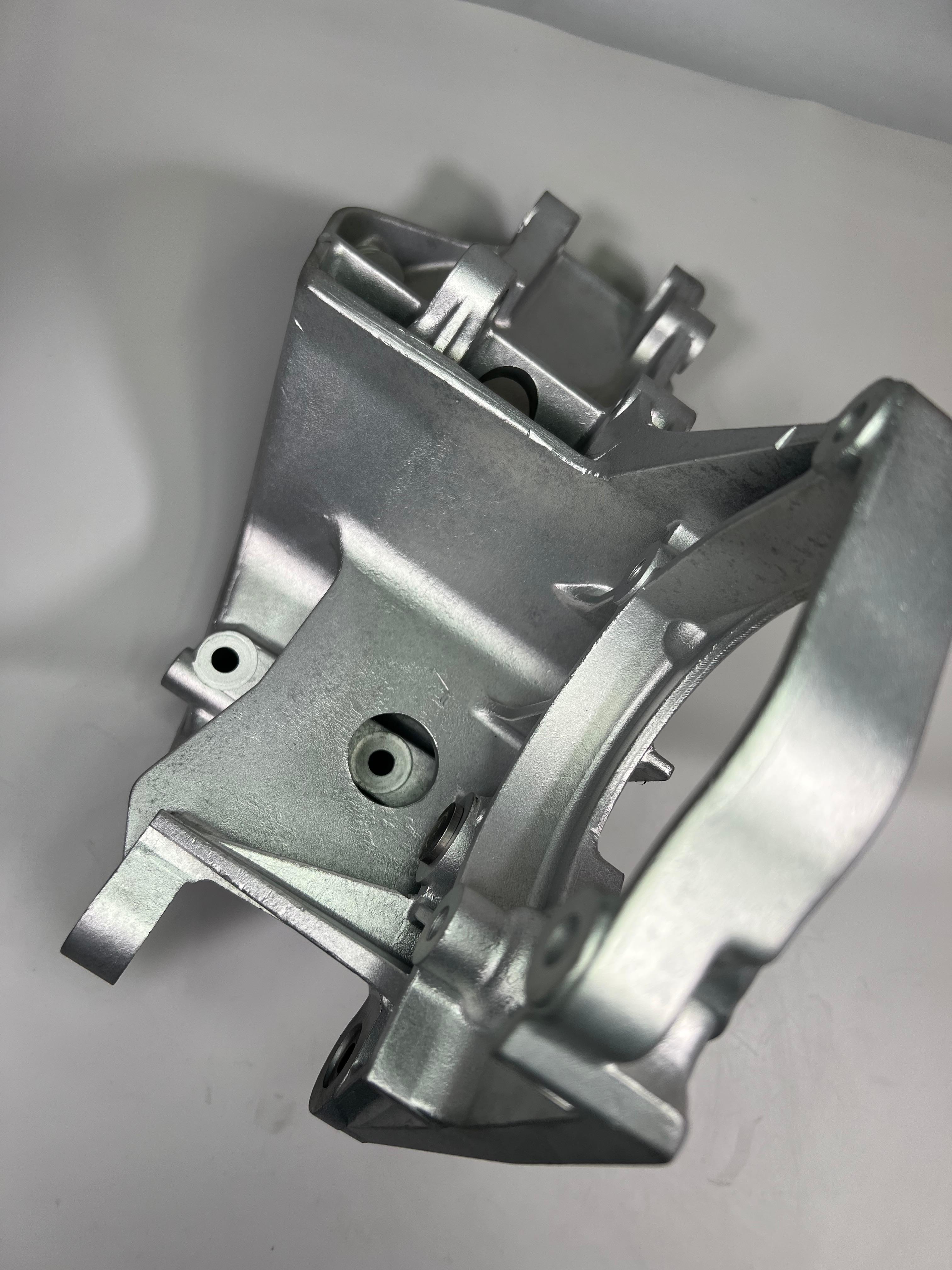 Halter für G60 Lader original Teilenummer : 037 145 491 A