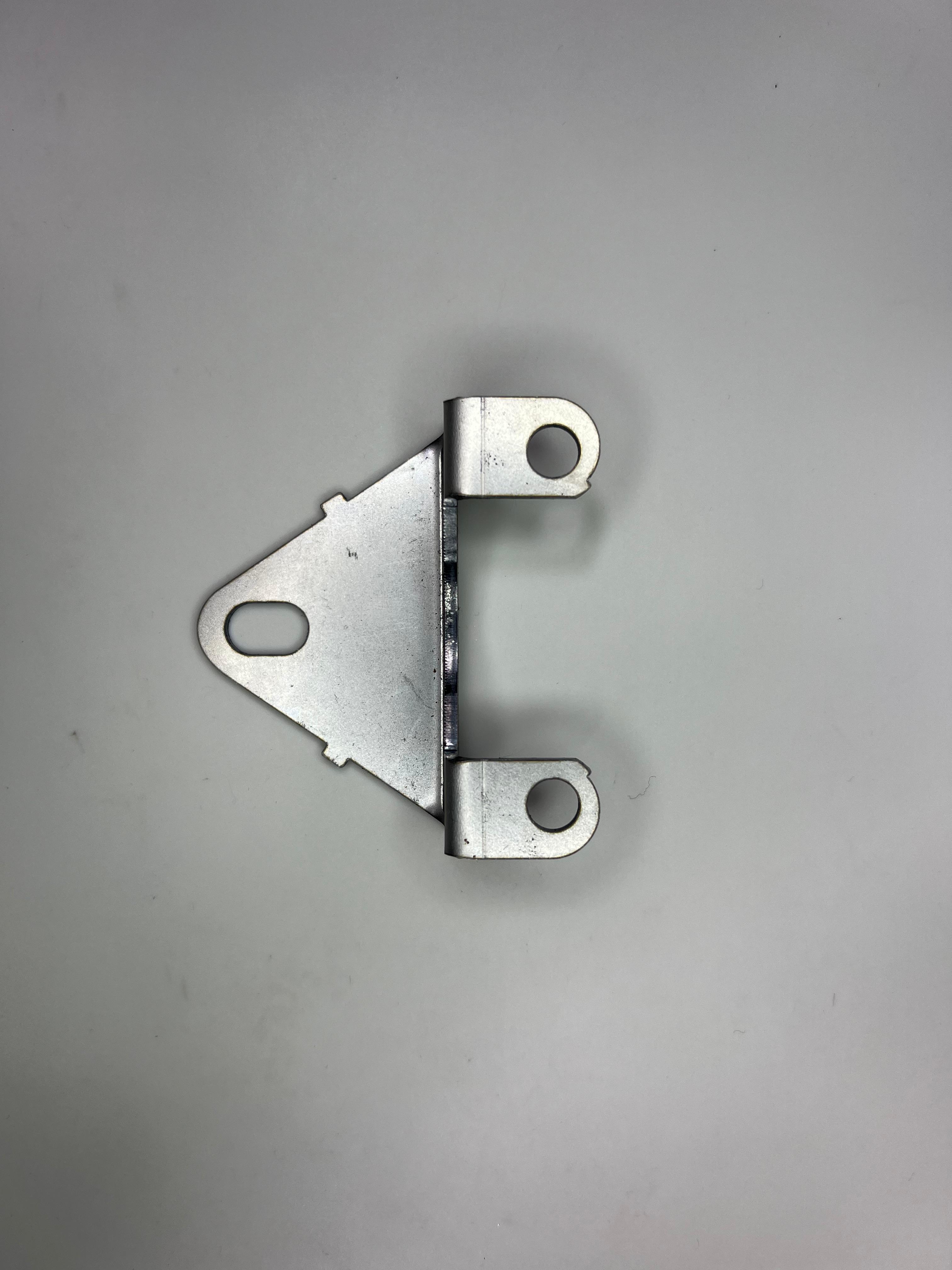 Halteblech am Benzindruckregler Kraftstoffdruckregler Original Teilenummer : 037 133 337 C für G60