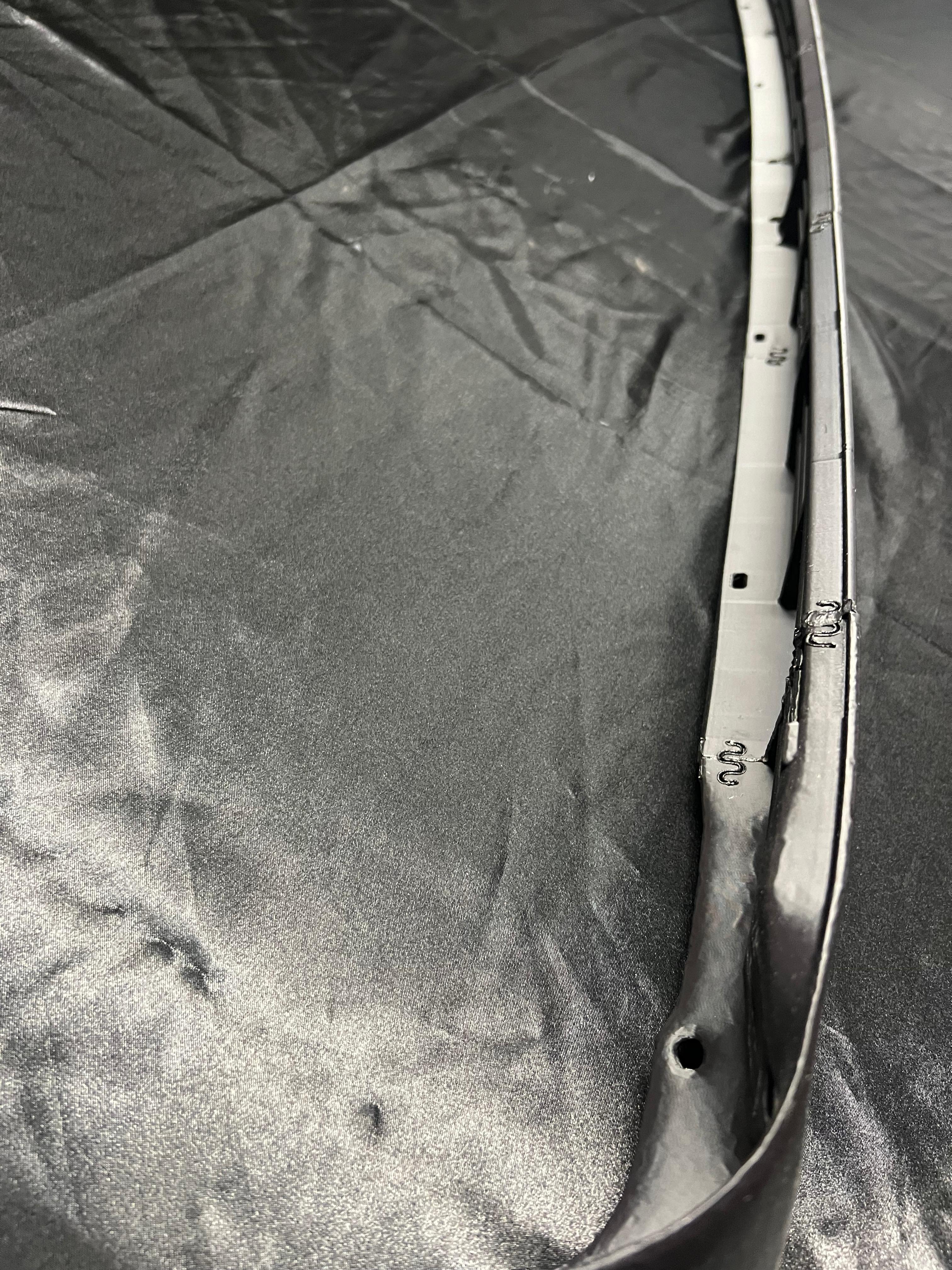 Polo II G40 original Frontspoiler als Nachbau mit Schrauben Nieten und Clips