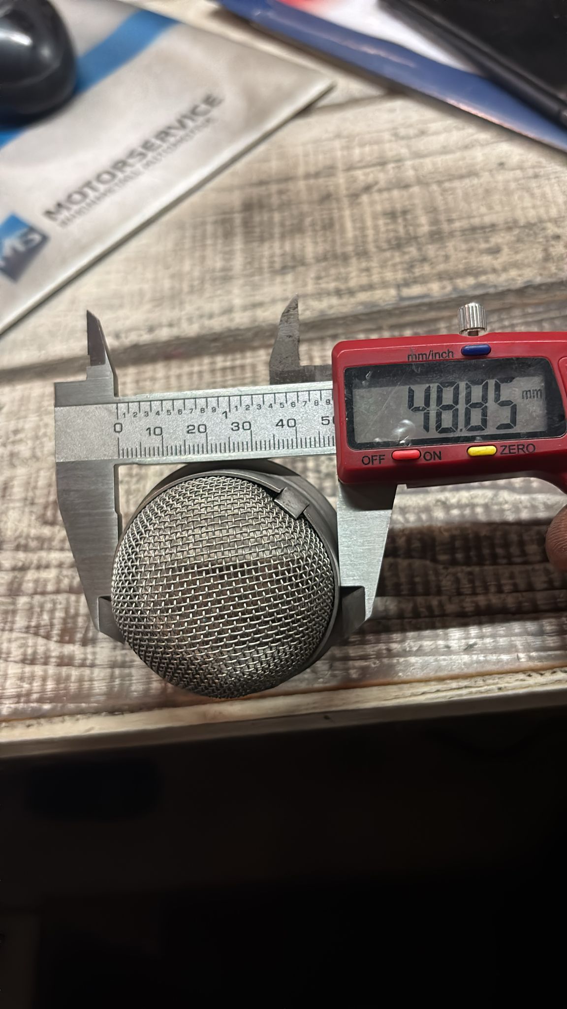 Splittersieb für das Ladedrucksystem Polo II und III original Telenummer : 871 145 875