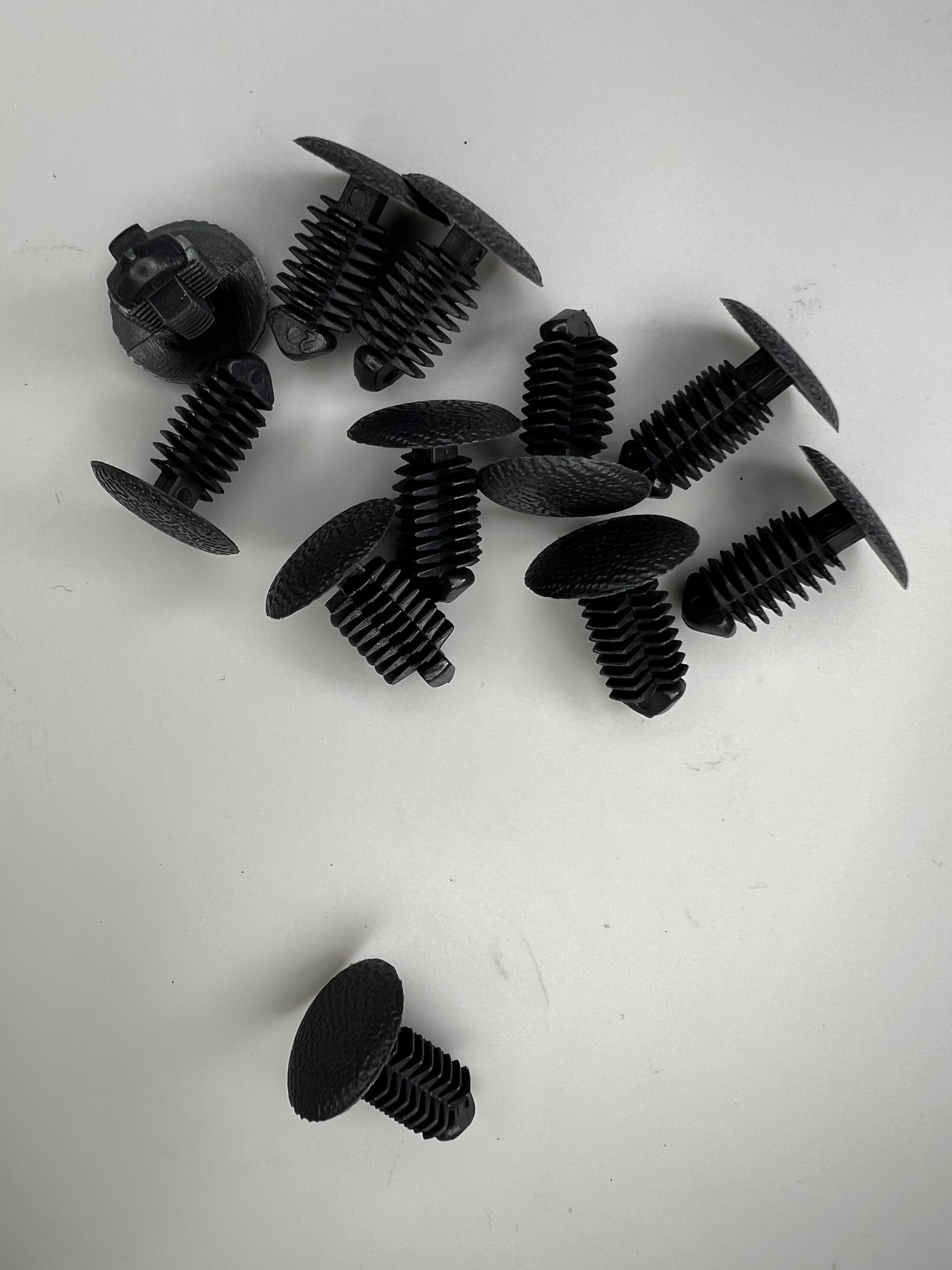 Clips für den Dachhimmel Stopfen für den Himmel innen um den Himmel zu befestigen Für alle VW Audi S