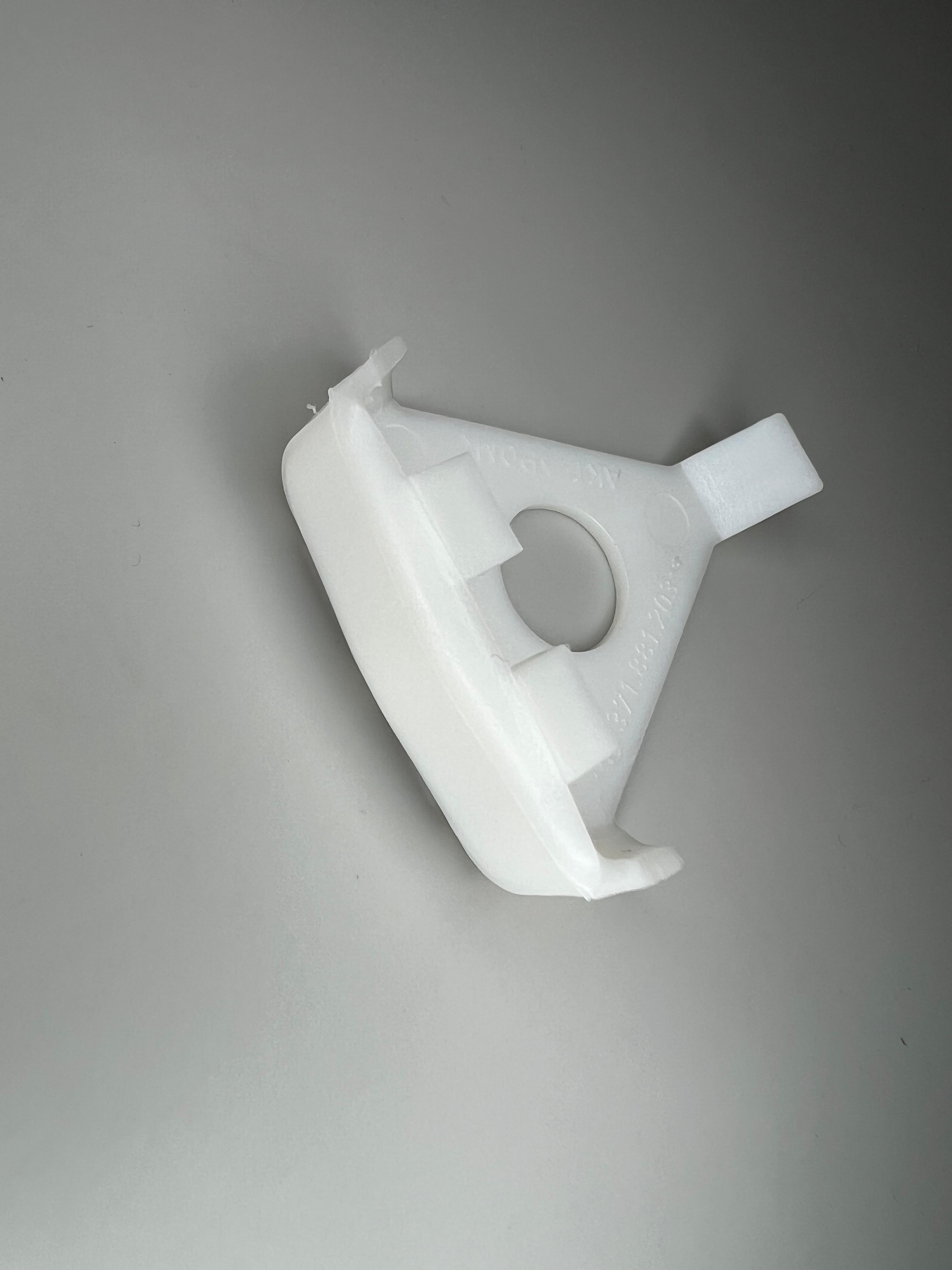 VW Gleitstück Sitzschiene vorne für ein Sitz VW Polo I und II frühe Version original Telenummer 321 881 203