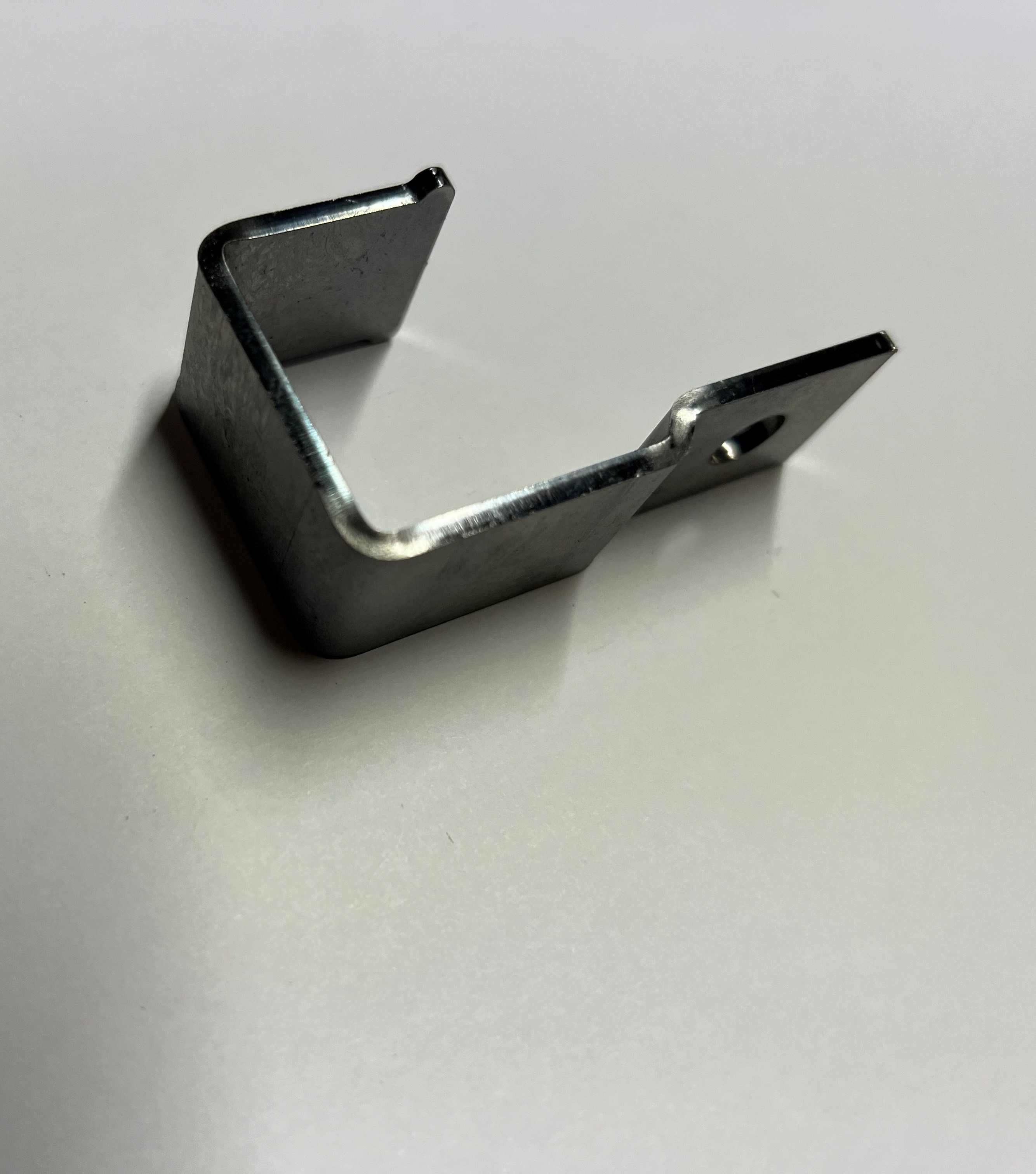 Halter vom Leerlaufsteller , Leerlaufregelventil  G60 PG Original Teilenummer 037 133 446 F