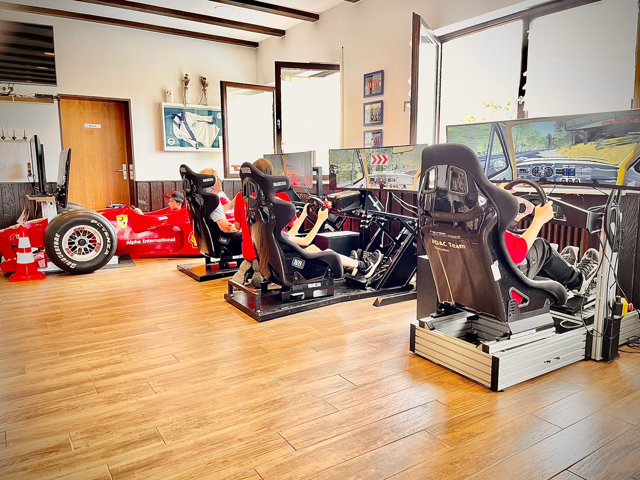 Rennsimulator F1 ausleihen eGaming für ein Tag und für ein Event buchen