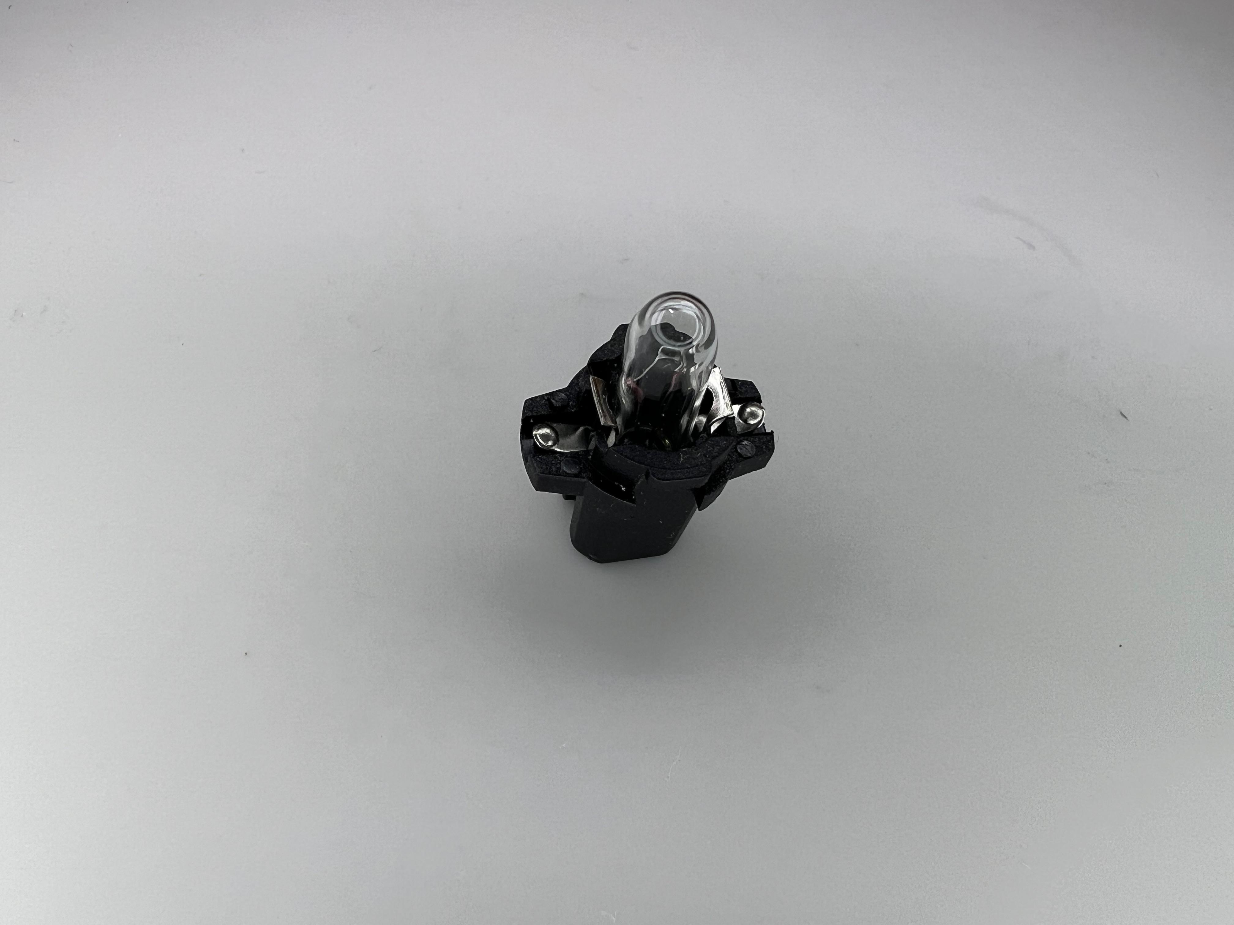 Beleuchtung Leuchtmittel Birne für das Kombiinstrument Polo Golf Corrado Spannung: 12V und 1,2W