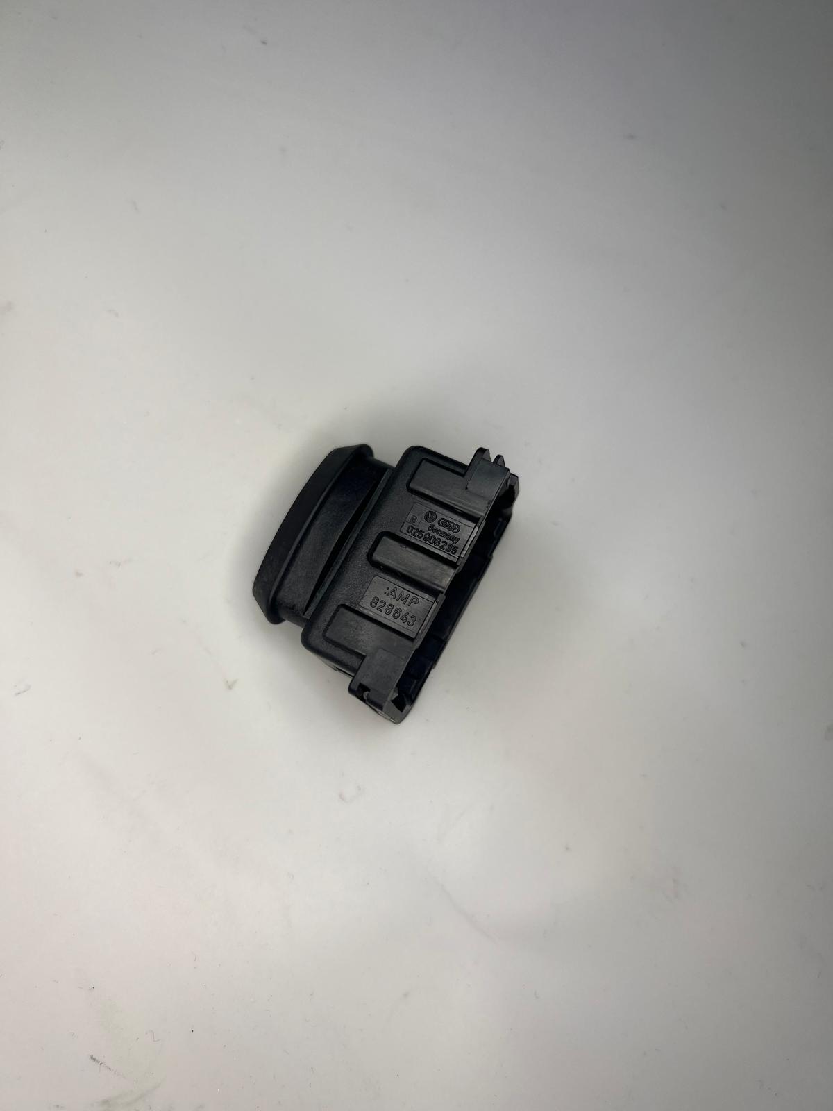 Stecker für den Luftmengenmesser Polo G40 GT 3F NZ