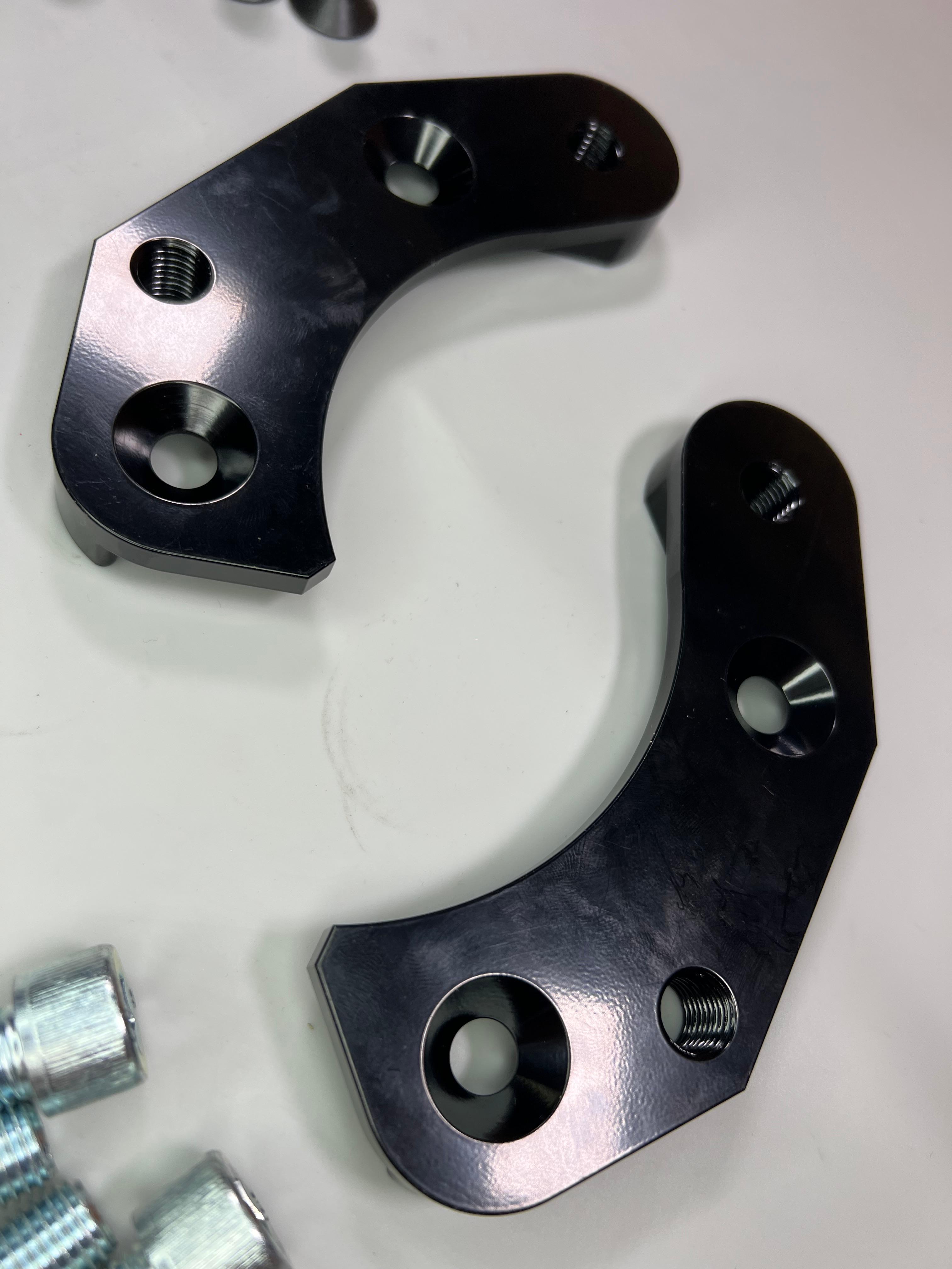 Bremssatteladapter für alle Golf 1 Caddy und Polo I bis III mit G60 oder 16V Bremssättel