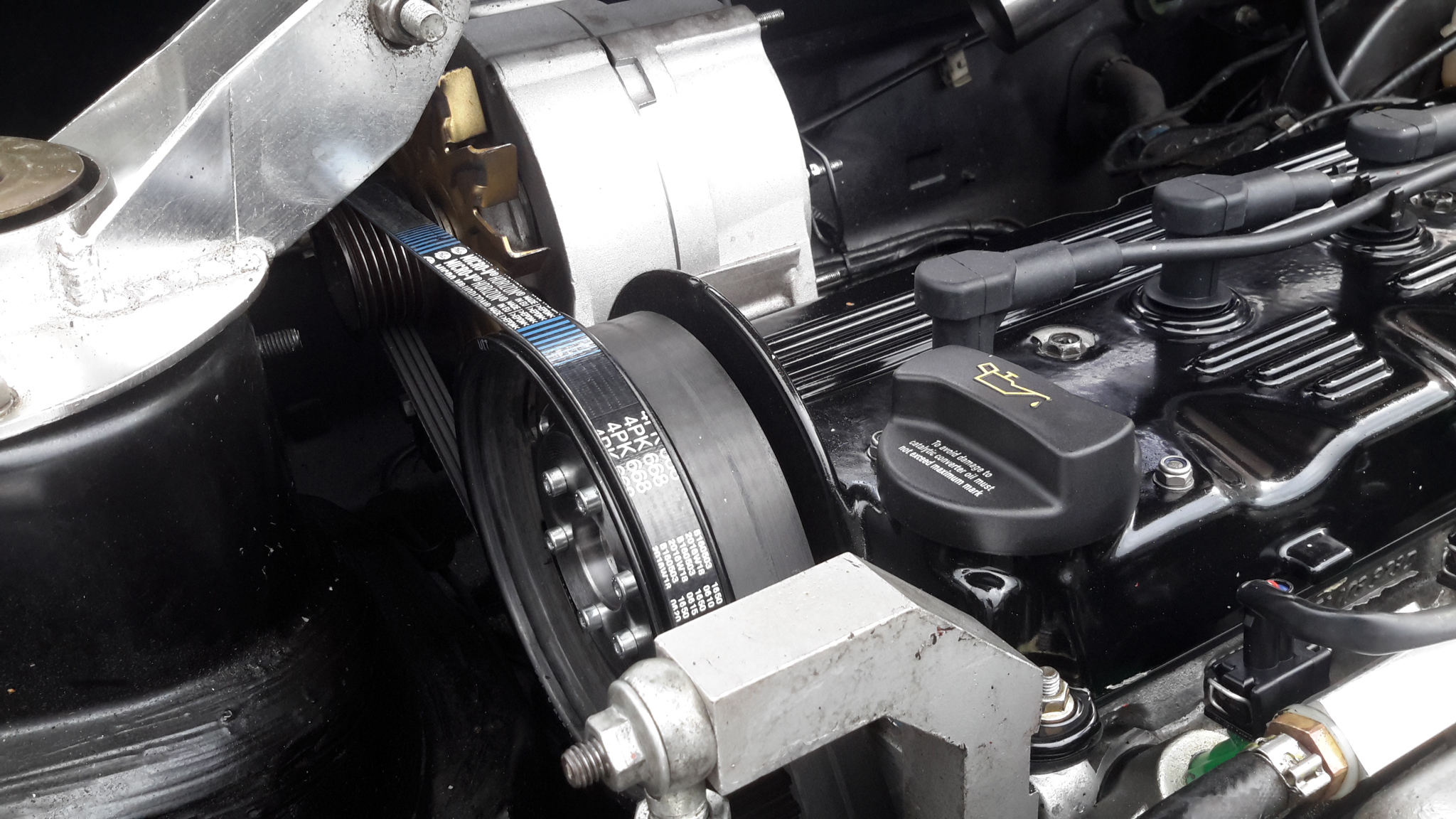 Verstellbares Nockenwellenrad für die 16VG60 Motoren mit 5PK Flachriemenrad zum Generator