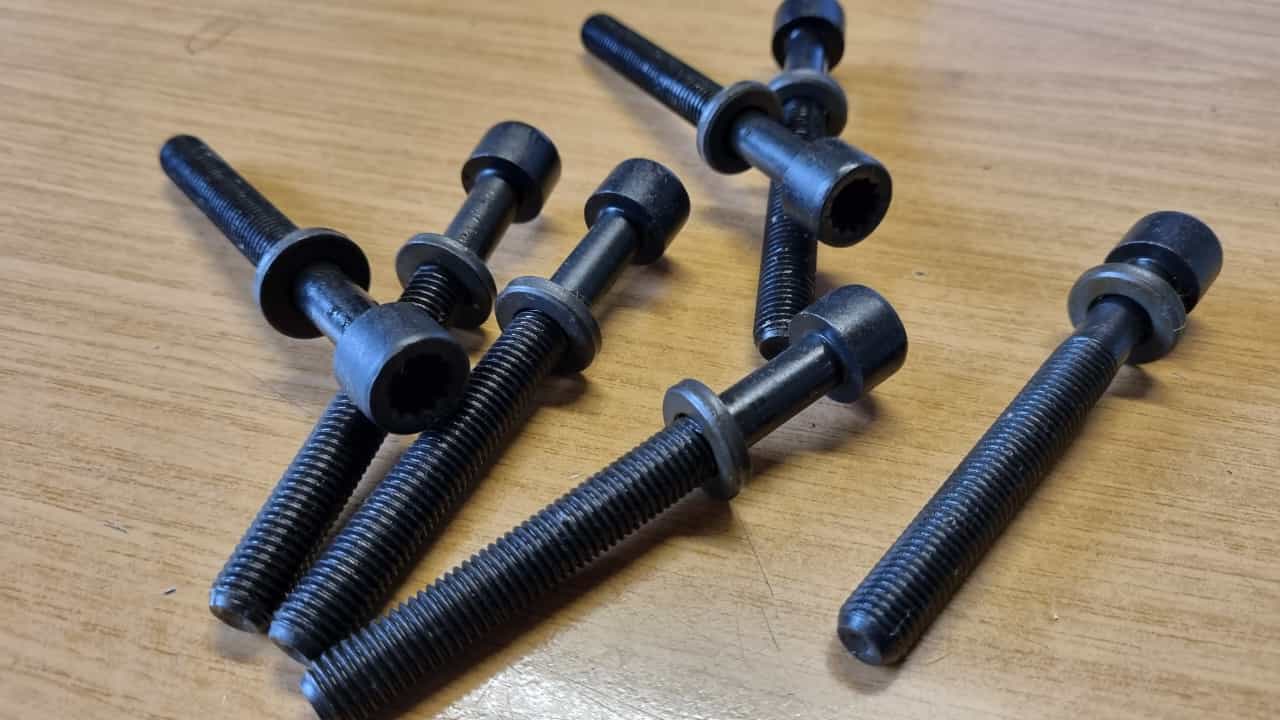 Polo G40 Zylinderkopfschraubensatz