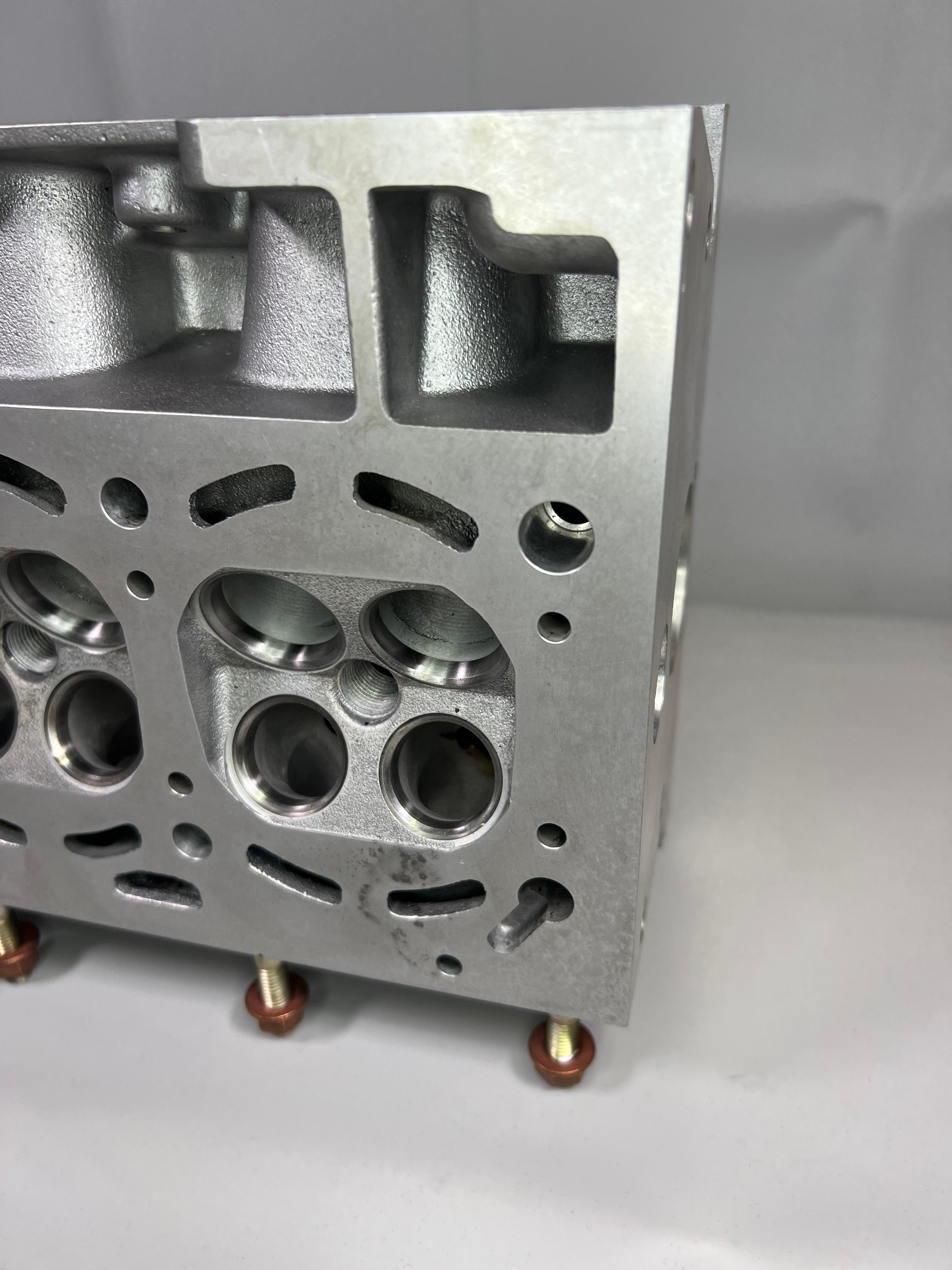 Zylinderkopf Rennsport CNC 16V für 1,4 Liter Rollenschlepphebel