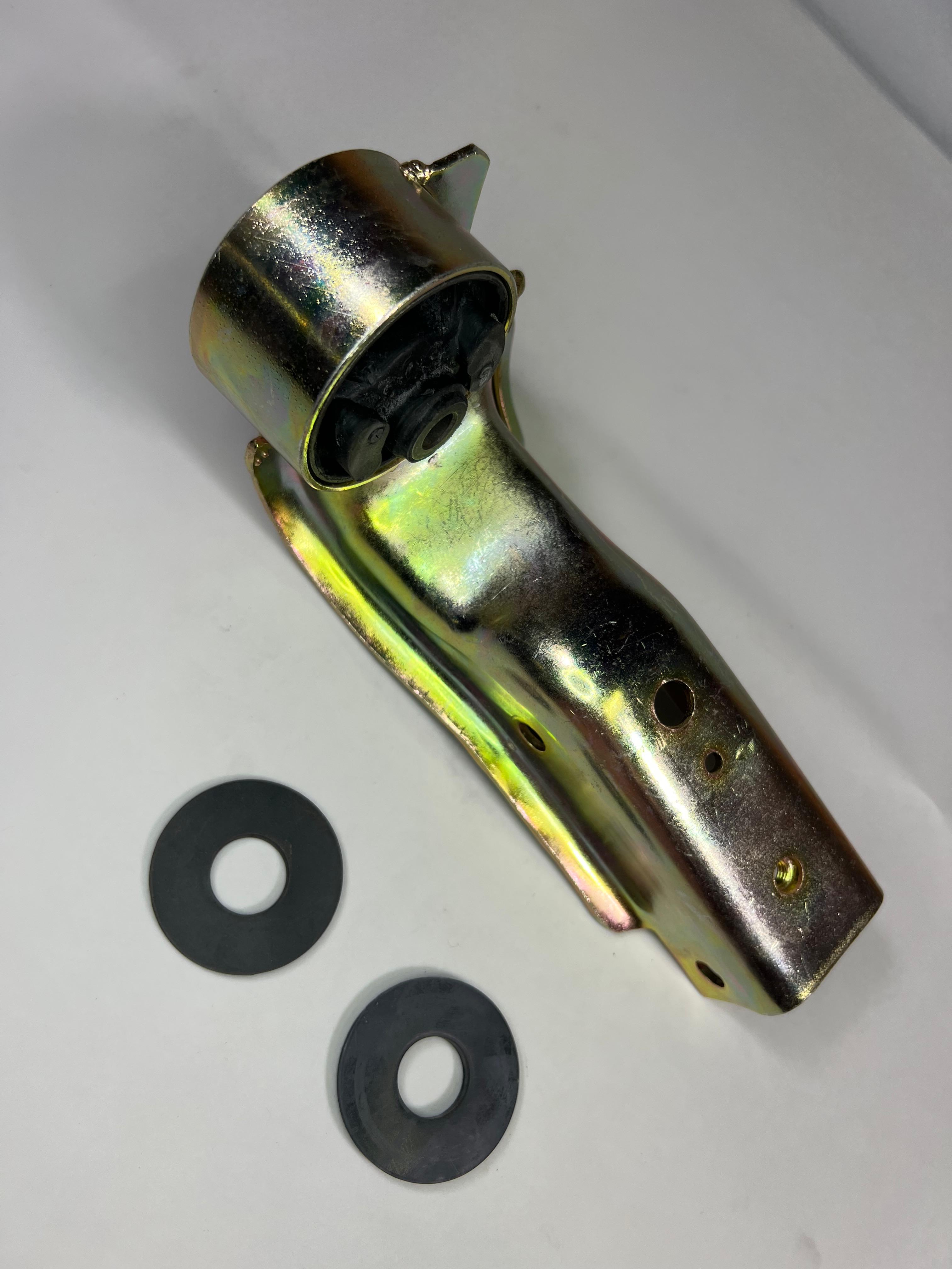 Getriebe Halter Golf 1 mit 5 Gang 020 Getriebe  original Teilenummer : 171 399 113 H