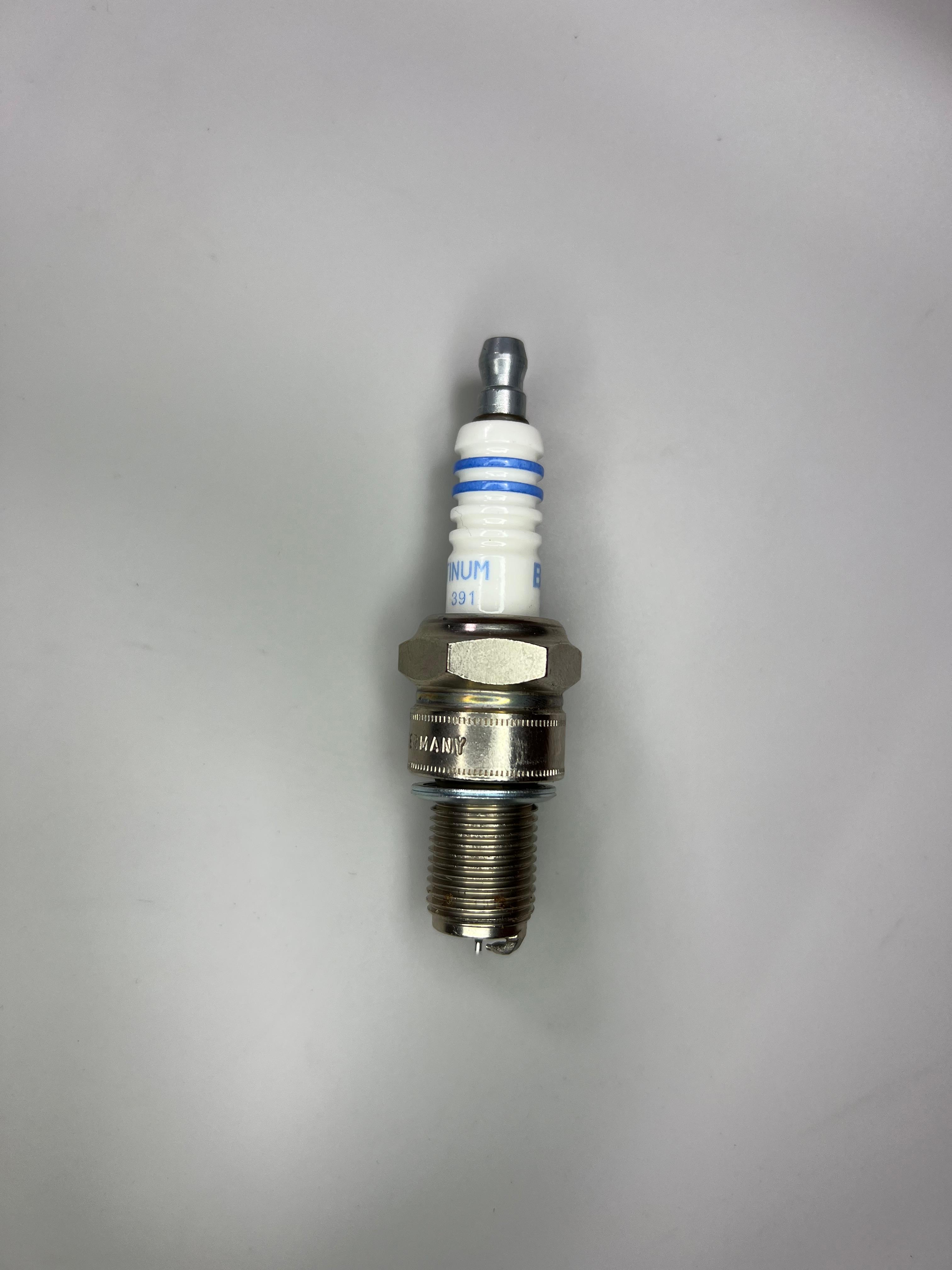 Motorsport Zündkerzen für Polo G40 bis 2bar Ladedruck W4DP0 von Röttele Racing