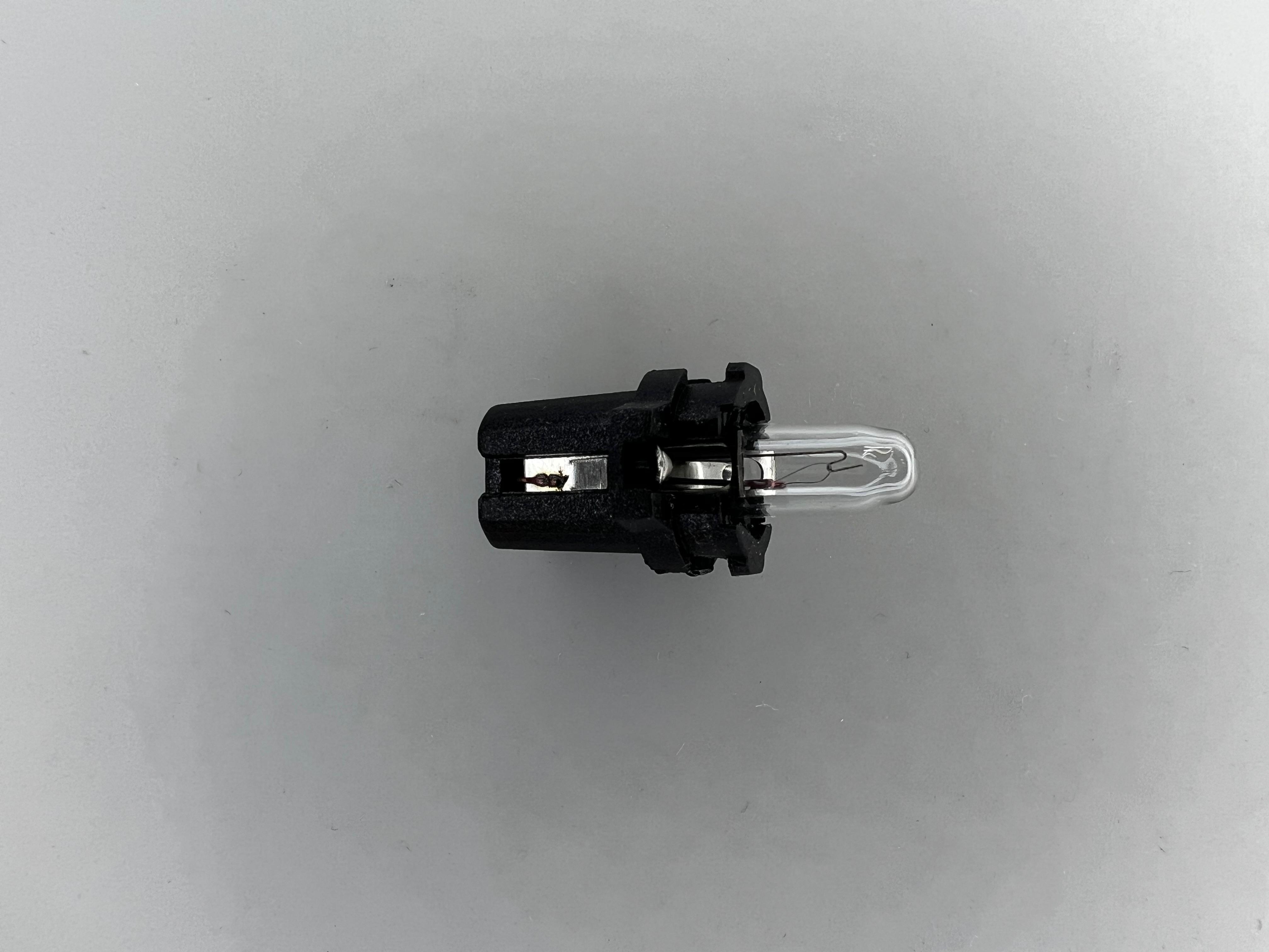 Beleuchtung Leuchtmittel Birne für das Kombiinstrument Polo Golf Corrado Spannung: 12V und 1,2W