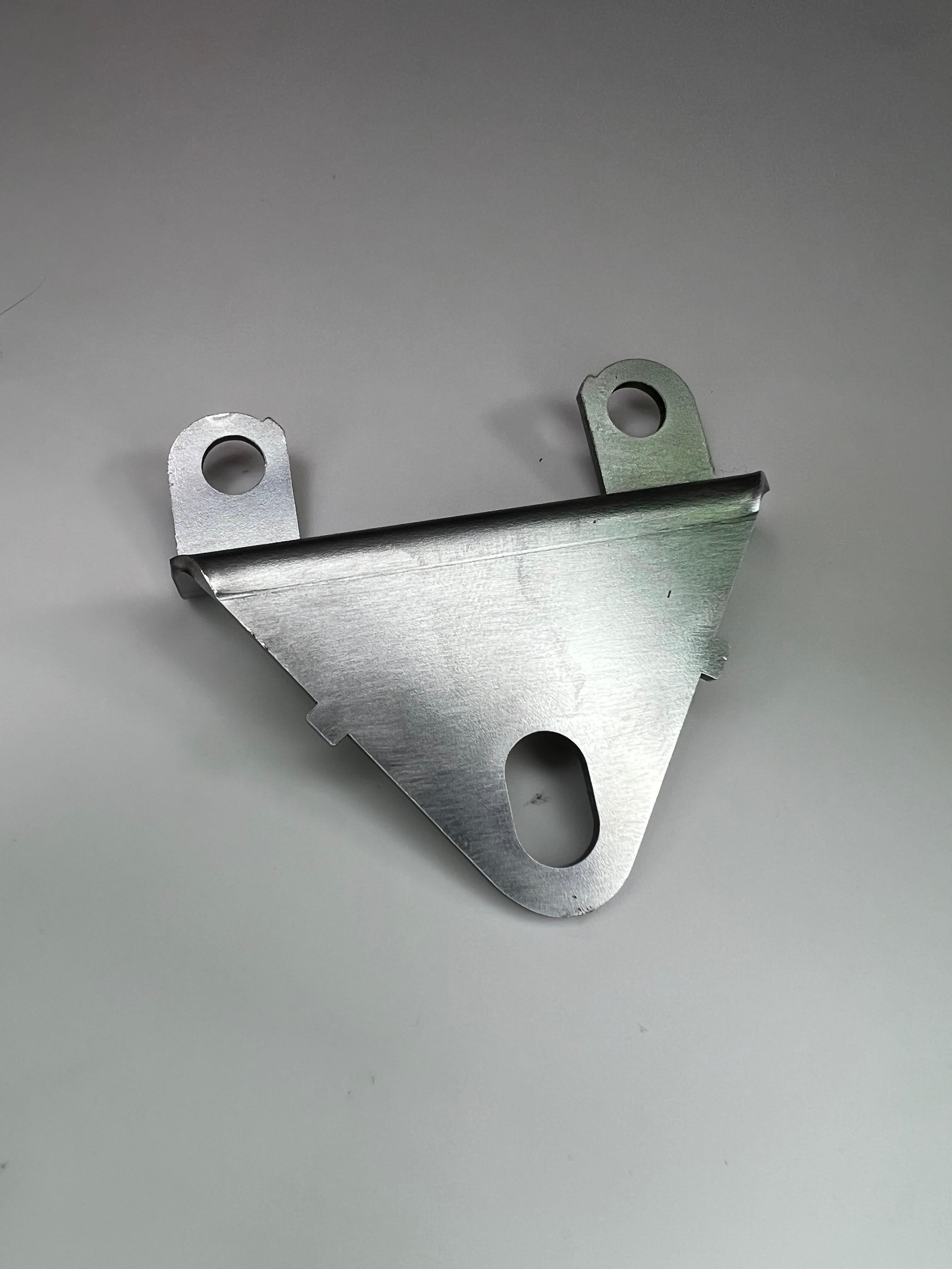 Stütze Halter am Benzindruckregler Kraftstoffdruckregler VW G60  Original Teilenummer : 037 133 337