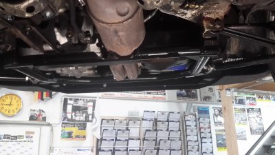 Verstärkungsrahmen mit zugstreben und Spurstangen für Polo I für die Vorderachse