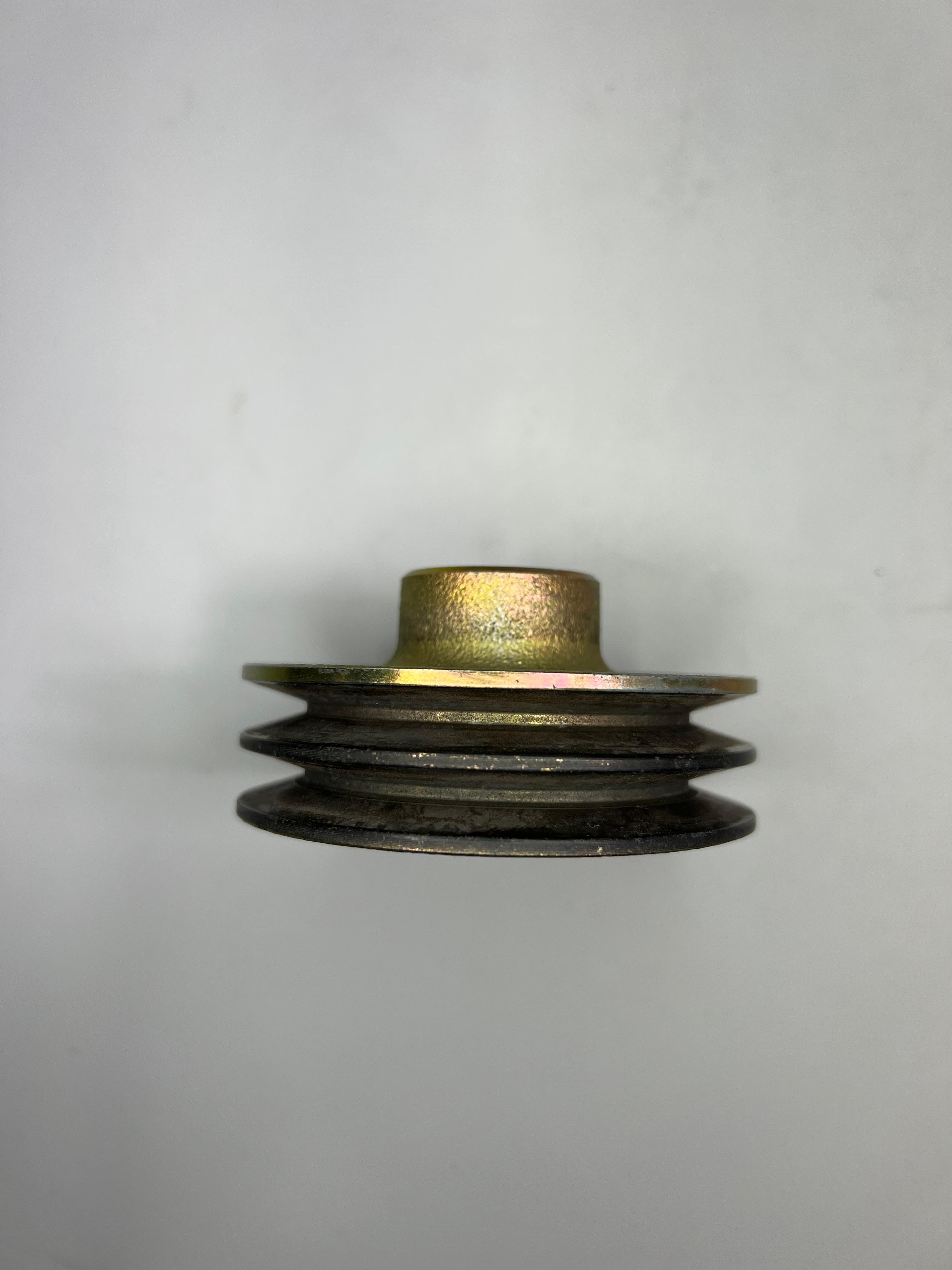 Laderrad Original Polo G40 mit der original Teilenummer : 030 145 929 C