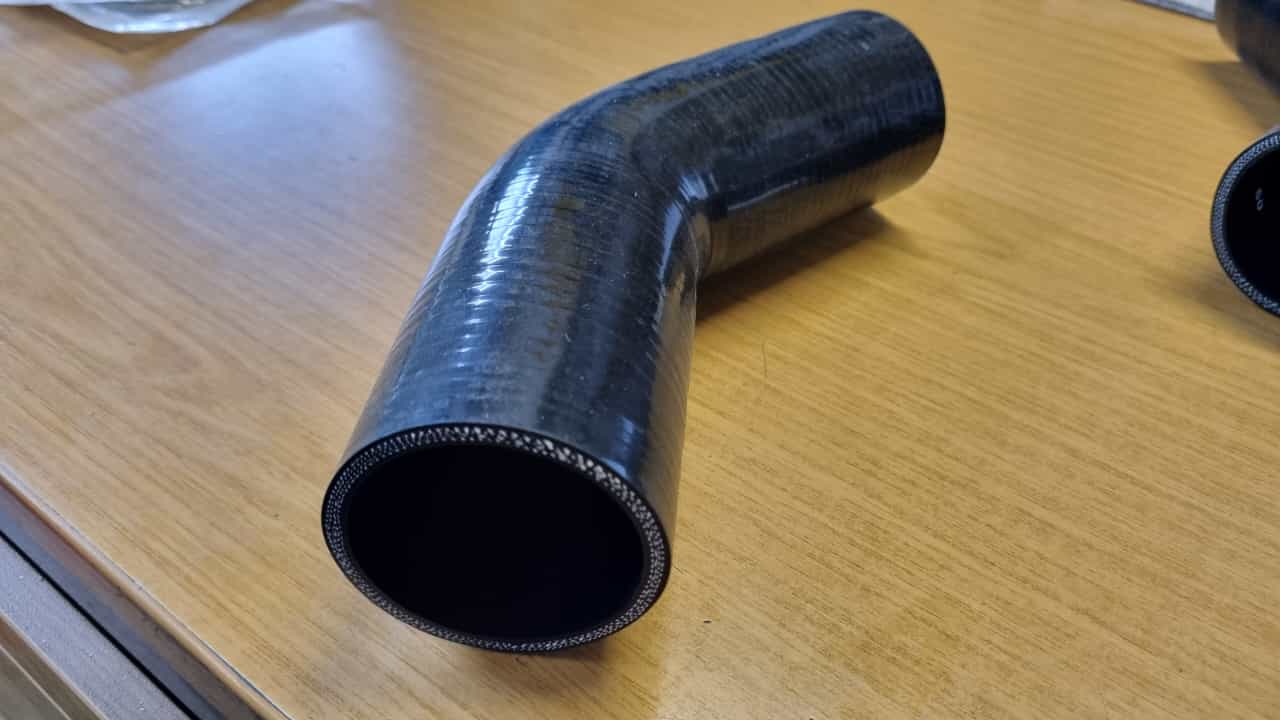 45° Ladedruckschlauch aus Silikon 60 mm
