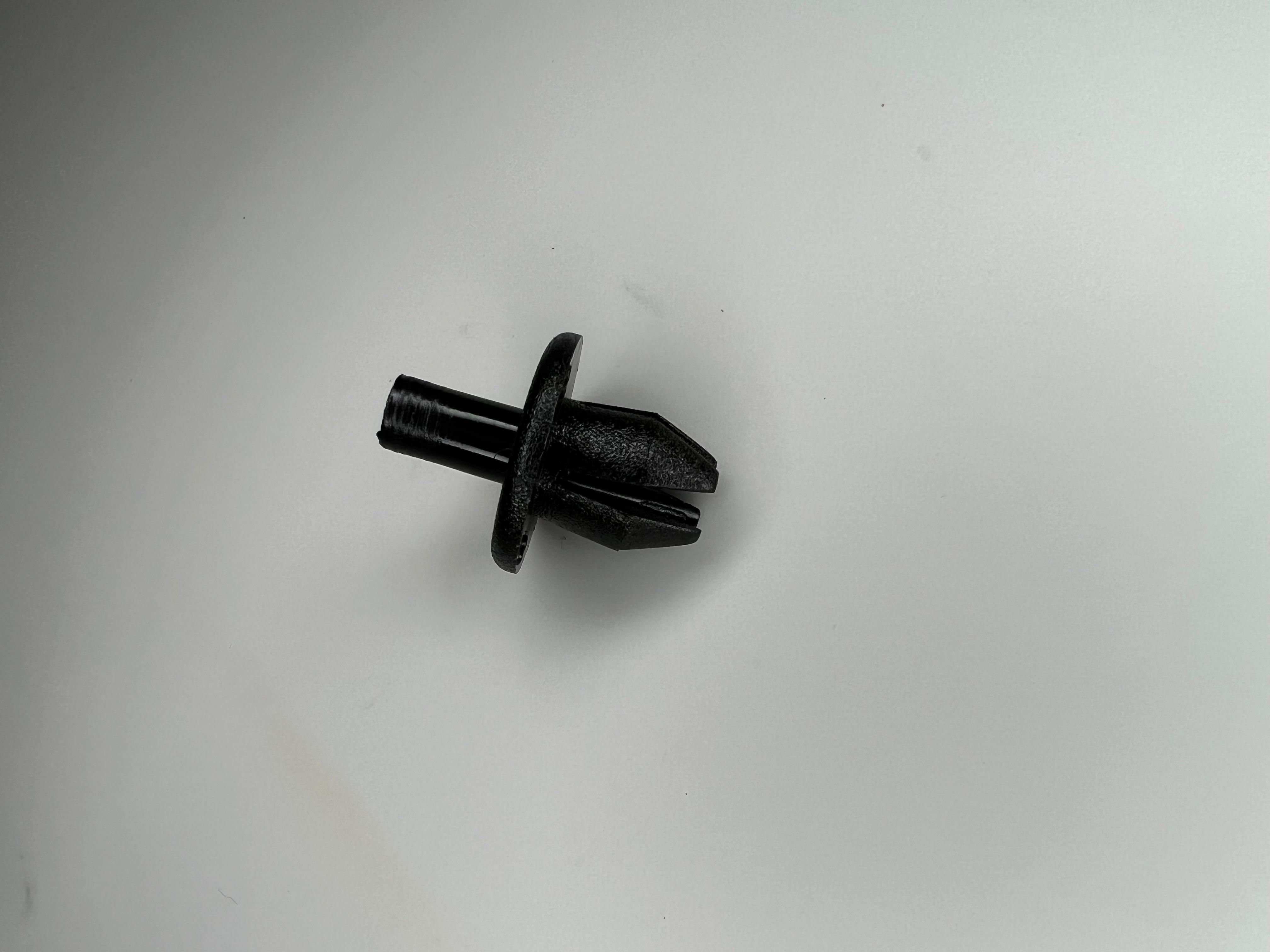 Spreitzniete für den Stoßfänger Polo G40   Original Teilenummer : N  038 549 1