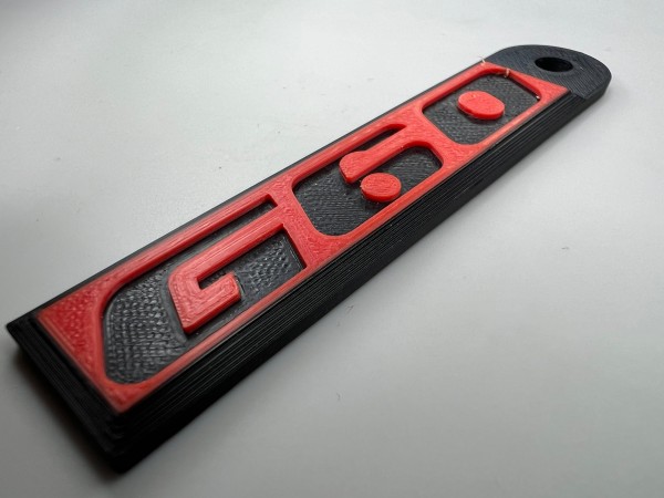 Schlüsselanhänger mit G60 Emblem 