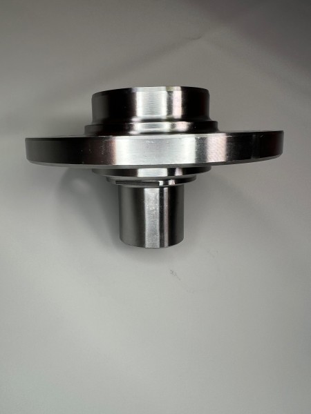 Radnabe Polo G40 vorne Links und rechts original Teilenummer : 861 407 615 A