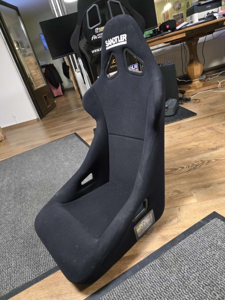 Sitz Rennsportsitz Gamesitz Rennsimulator eGaming 