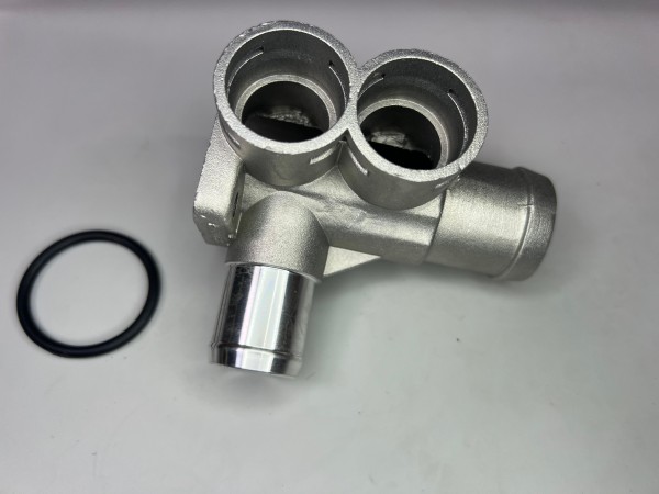 G60 Wasserflansch aus Aluminium Feinguss vorne am Zylinderkopf G60 Wasserflansch am Zylinderkopf vorne für die beiden Temperaturfühler blau und schwarz Original Teilenummer: 037 121 133 B