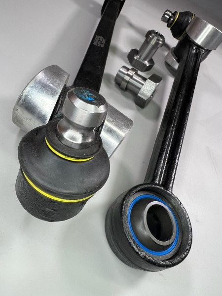Querlenker Polo G40 links und rechts Motorsport mit Uniballgelenk Sturzverstellung und Aluminiumführungen