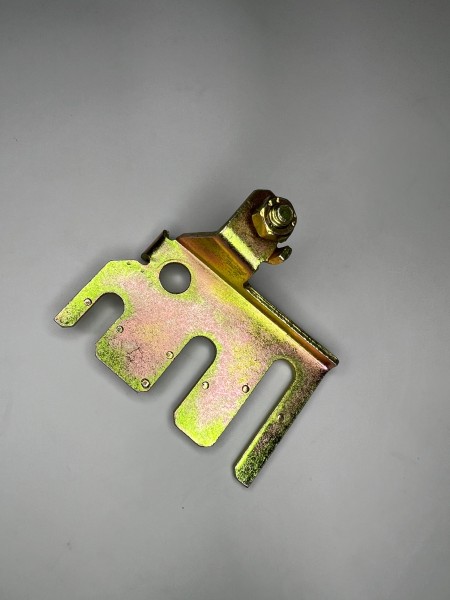 Halter neu aufgebaut für die Stecker der Lambdasonde Generator und Anlasser am Polo