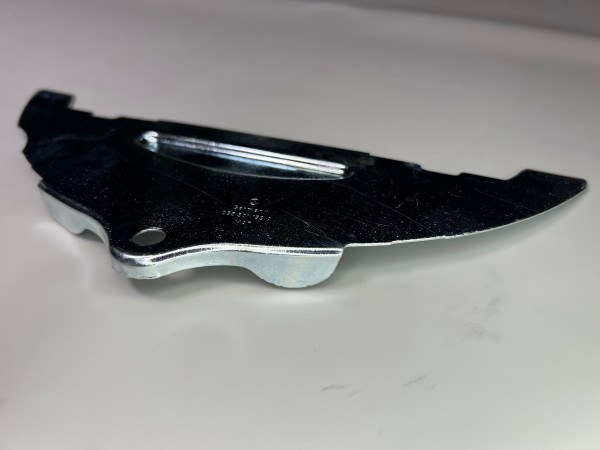 Blech unten am Getriebe gebrauchtteil für VW Polo G40 aber neu verzinkt Gebrauchtteil aber neu verzinkt original Teilenummer : original Teilenummer : 085 301 159 A oder 084 301 159 E