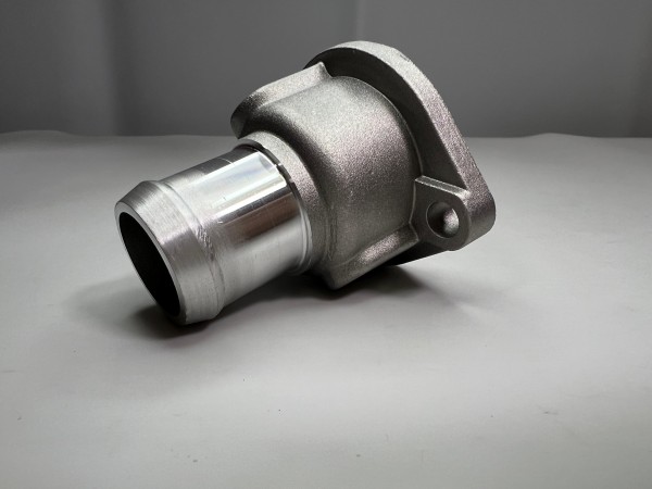 G60 Wasserflansch am Zylinderkopf links aus Aluminium Feinguss mit Dichtring 