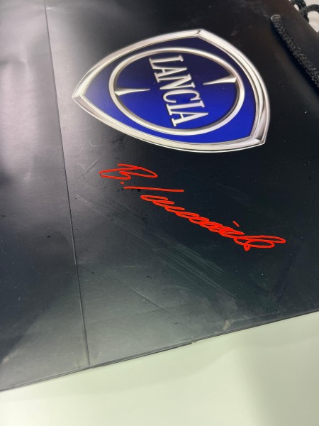 Tragetasche Lancia mit Aufkleber Bruno Ianniello Autogramm Tragetasche Lancia mit Aufkleber Bruno Ianniello Autogramm 